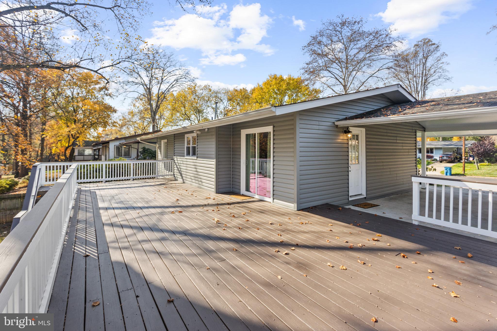 FAIRFAX VILLA - Residential