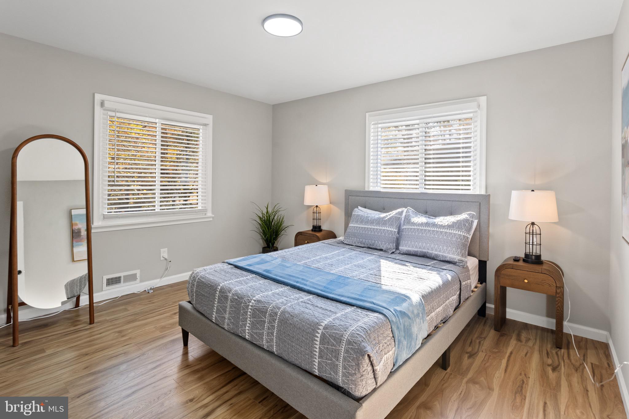 FAIRFAX VILLA - Residential