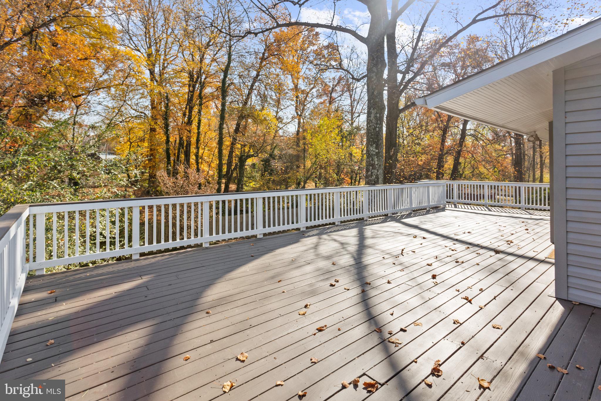 FAIRFAX VILLA - Residential