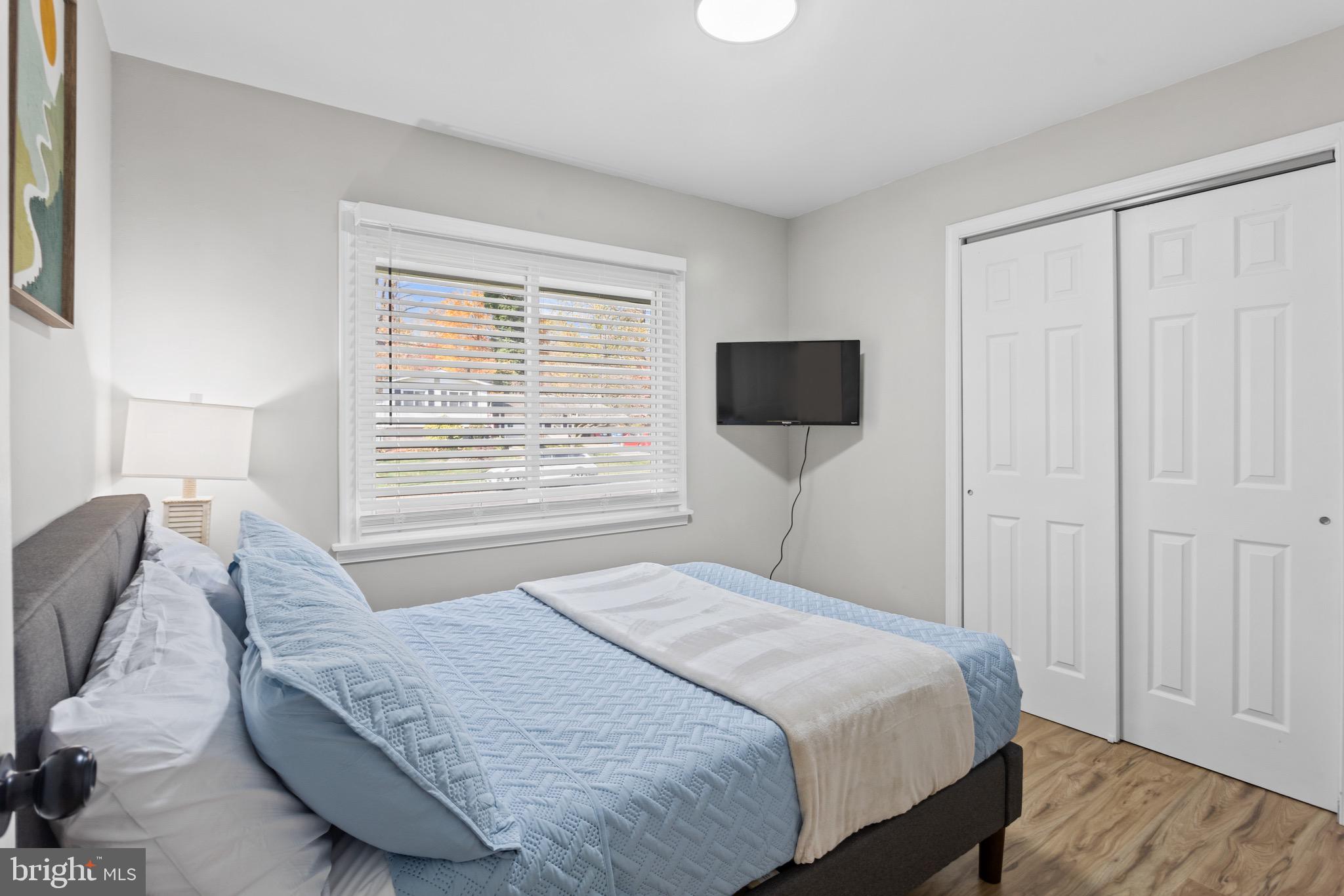 FAIRFAX VILLA - Residential