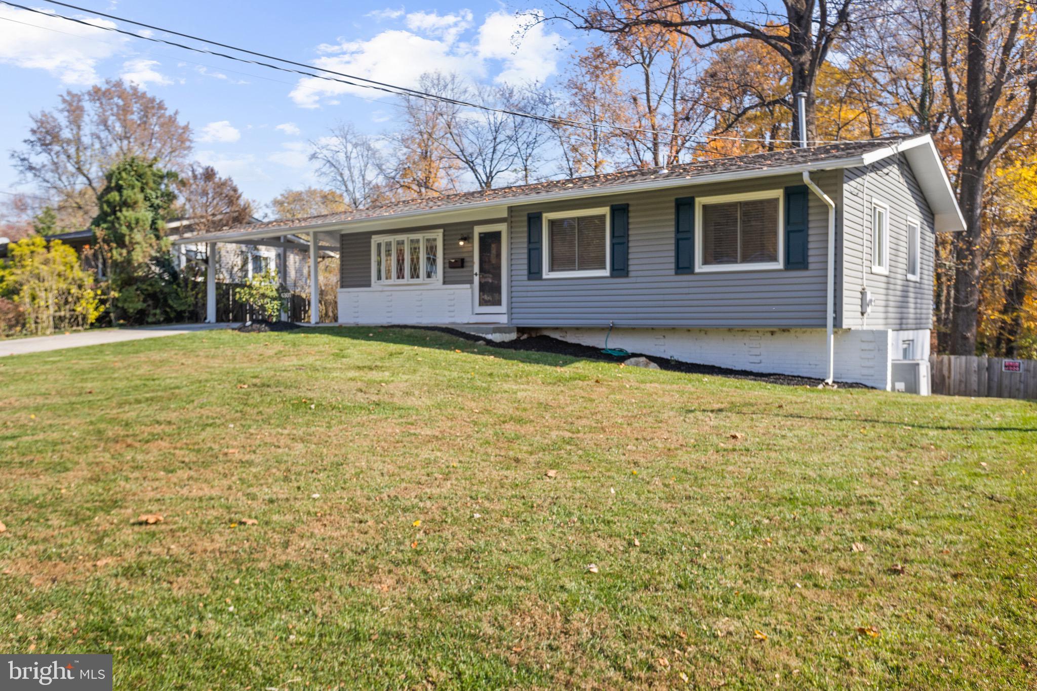 FAIRFAX VILLA - Residential