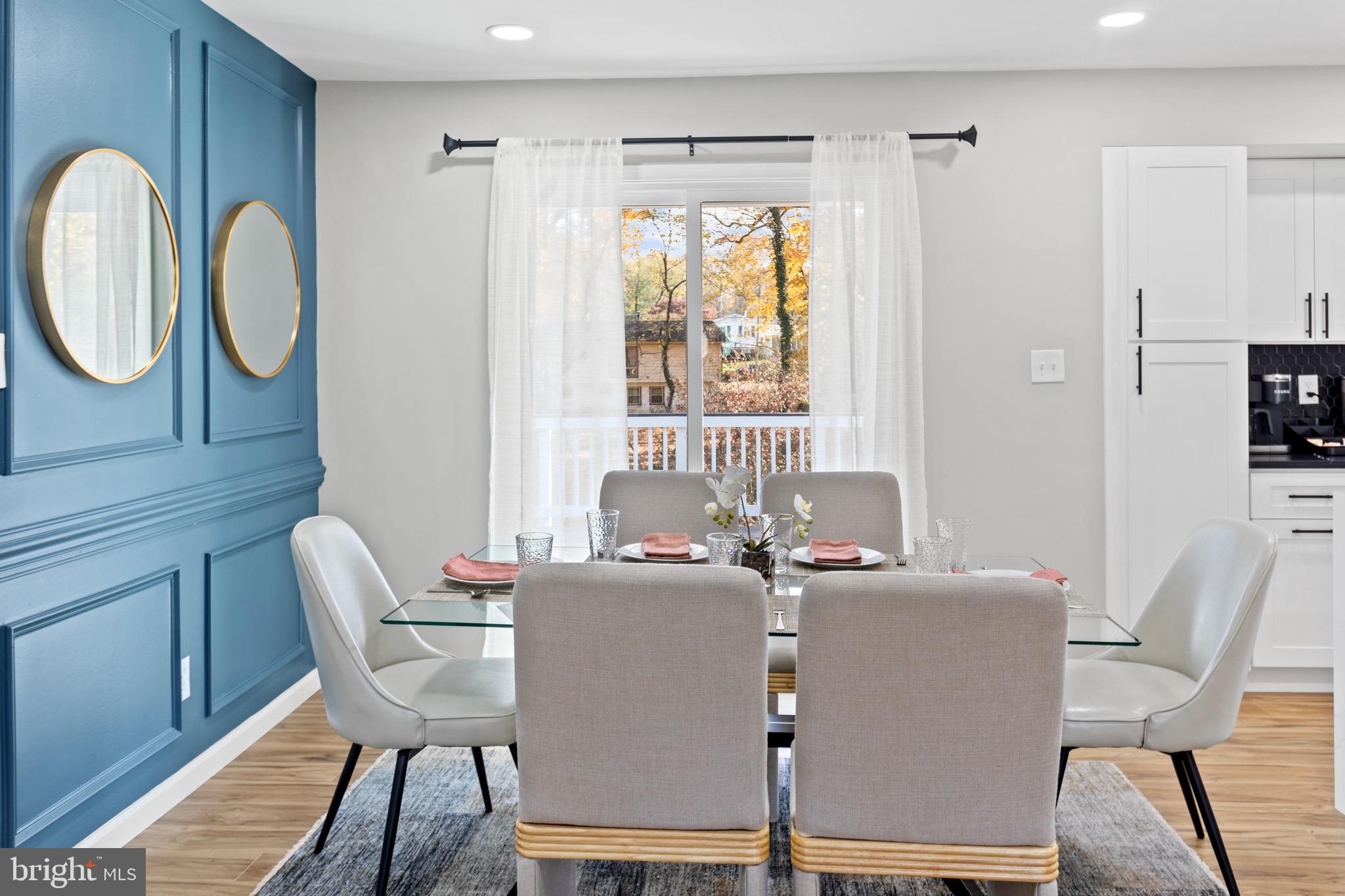 FAIRFAX VILLA - Residential