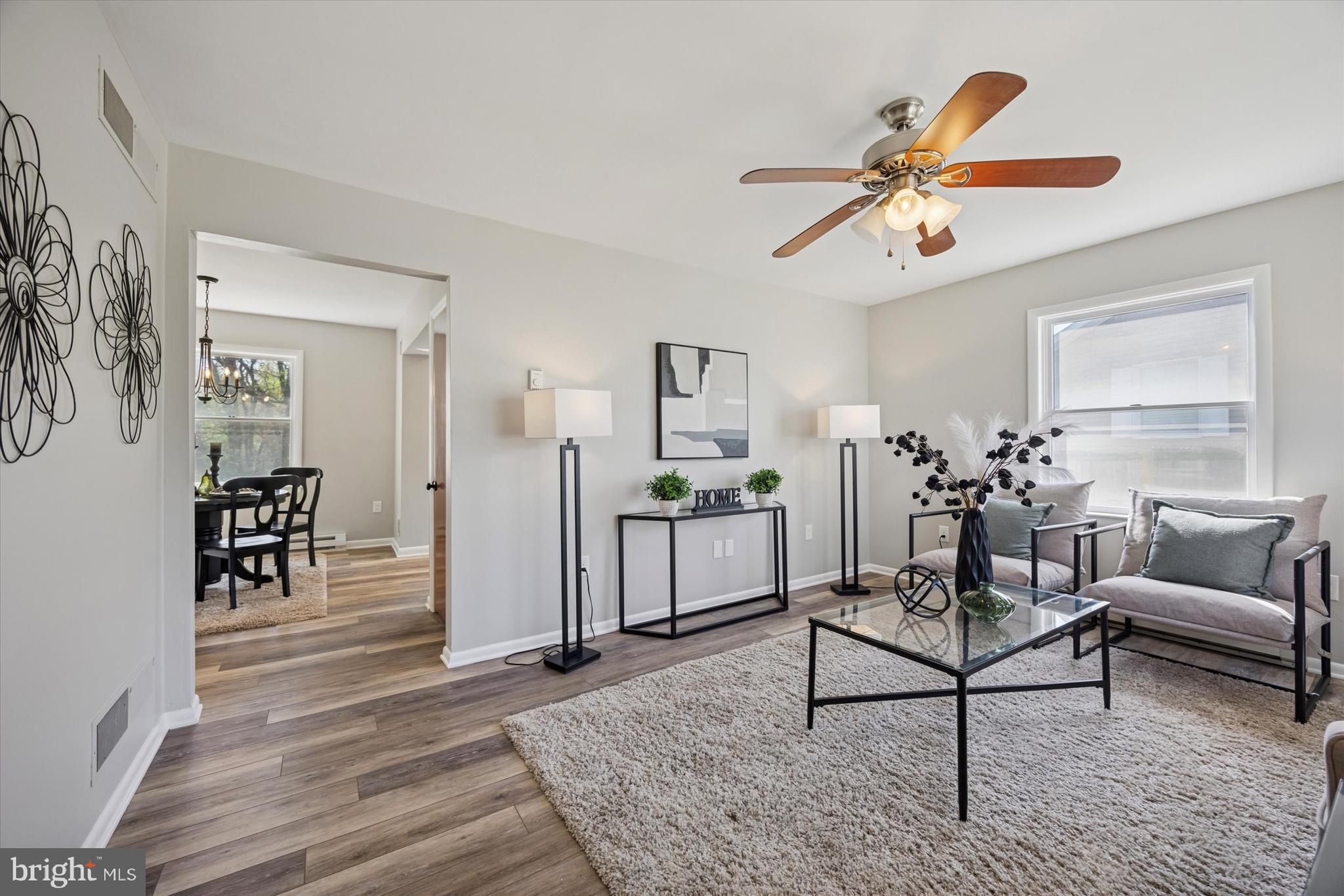 NEWARK OAKS - Residential