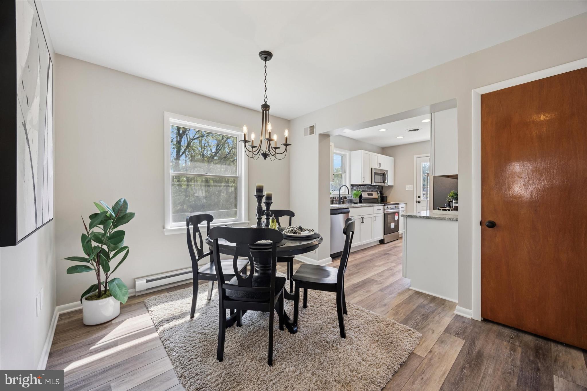 NEWARK OAKS - Residential