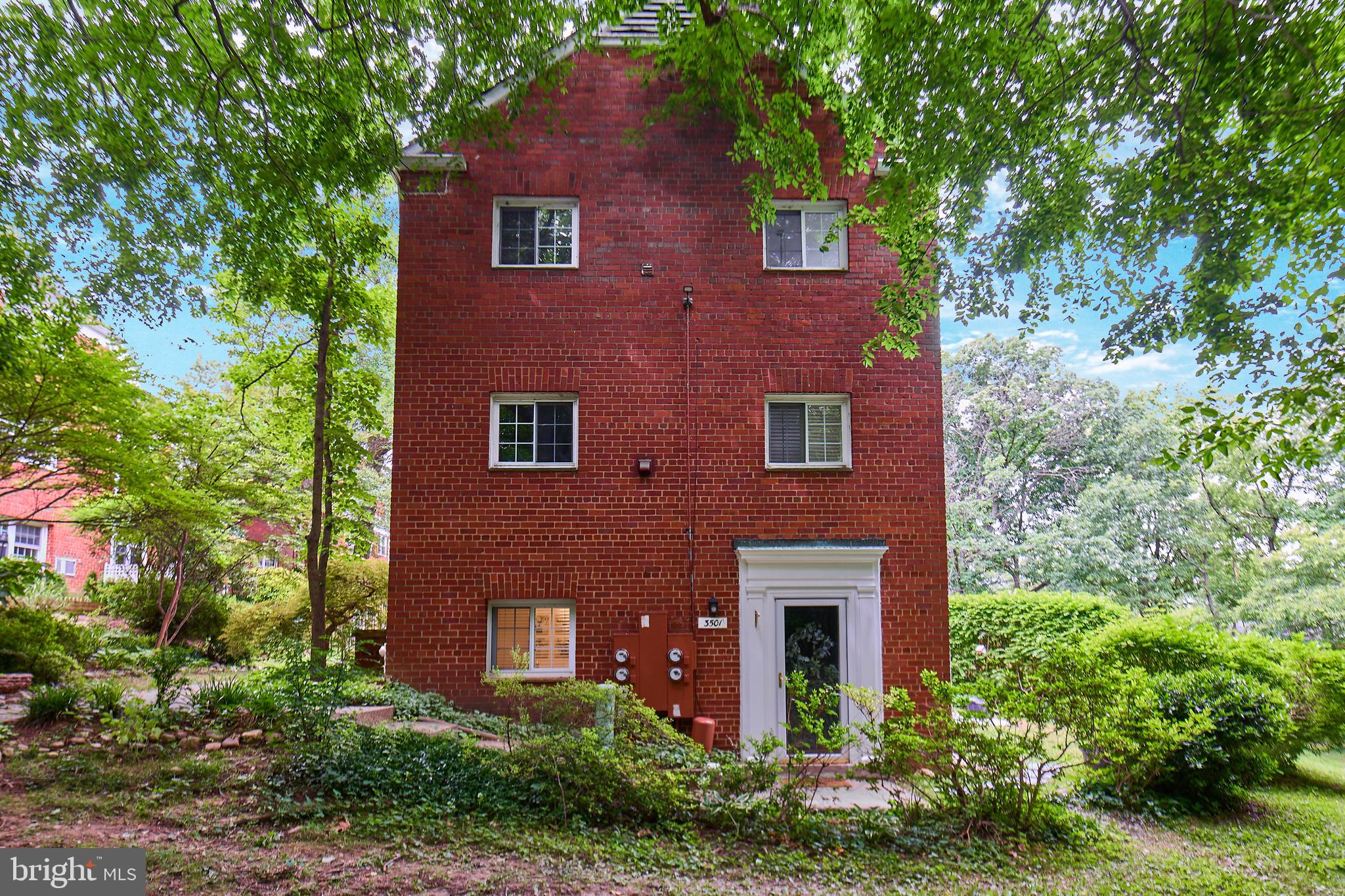 3501 MARTHA CUSTIS DRIVE