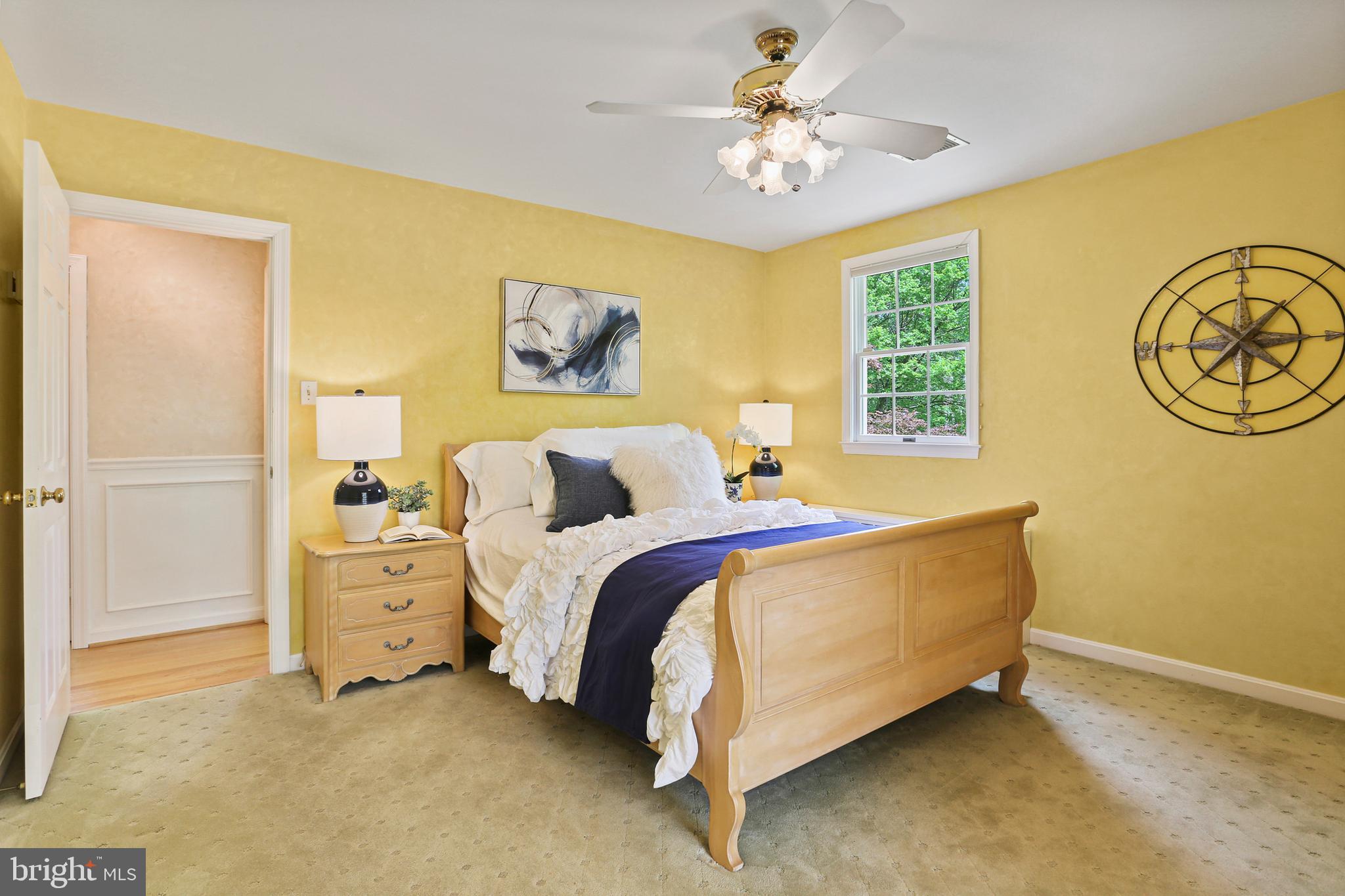 CRISWOOD MANOR - Residential