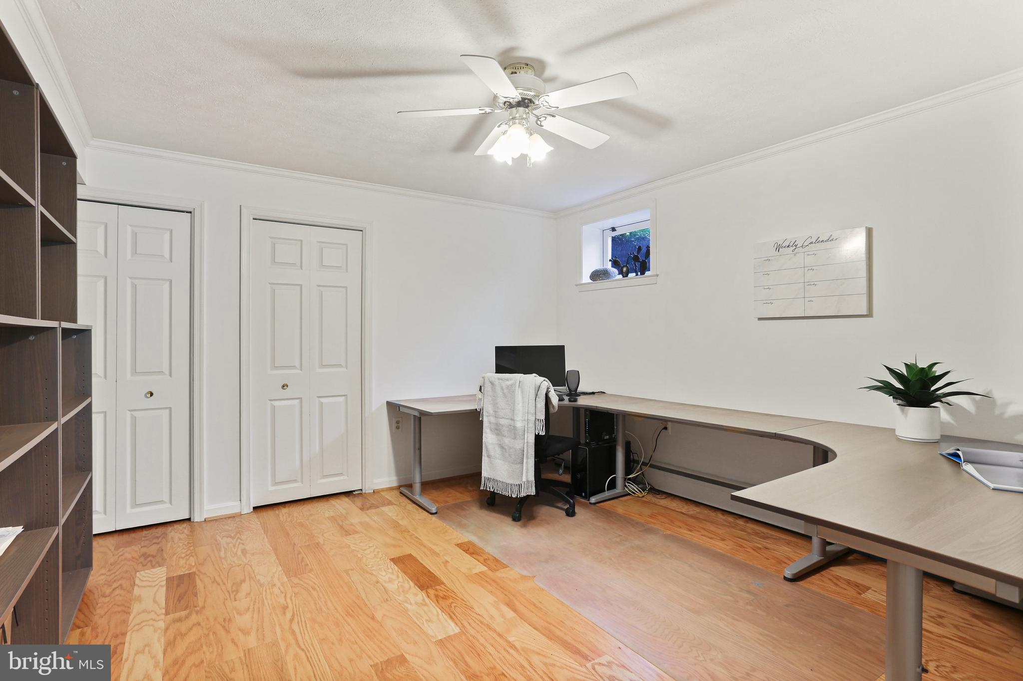 CRISWOOD MANOR - Residential