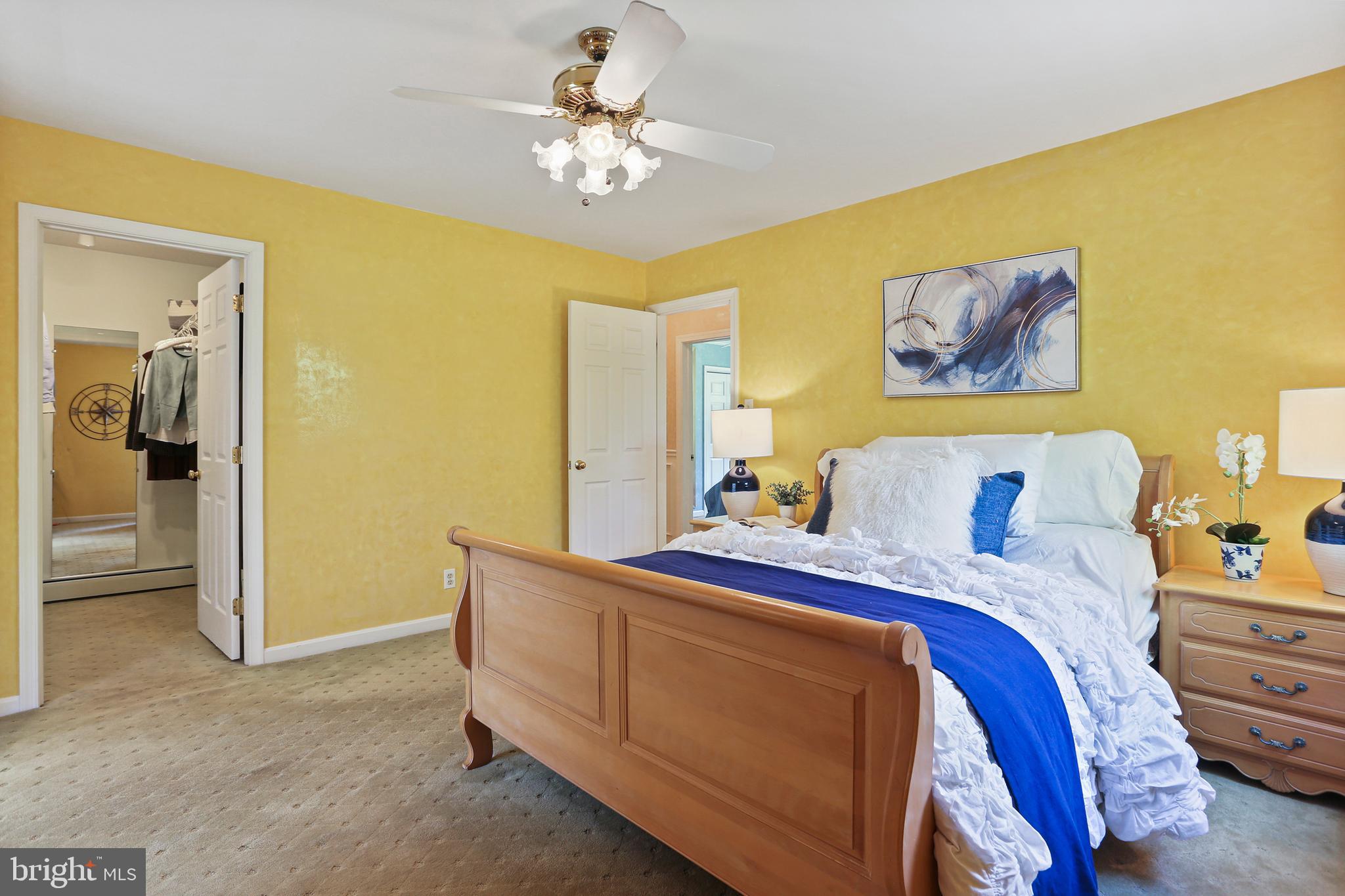 CRISWOOD MANOR - Residential