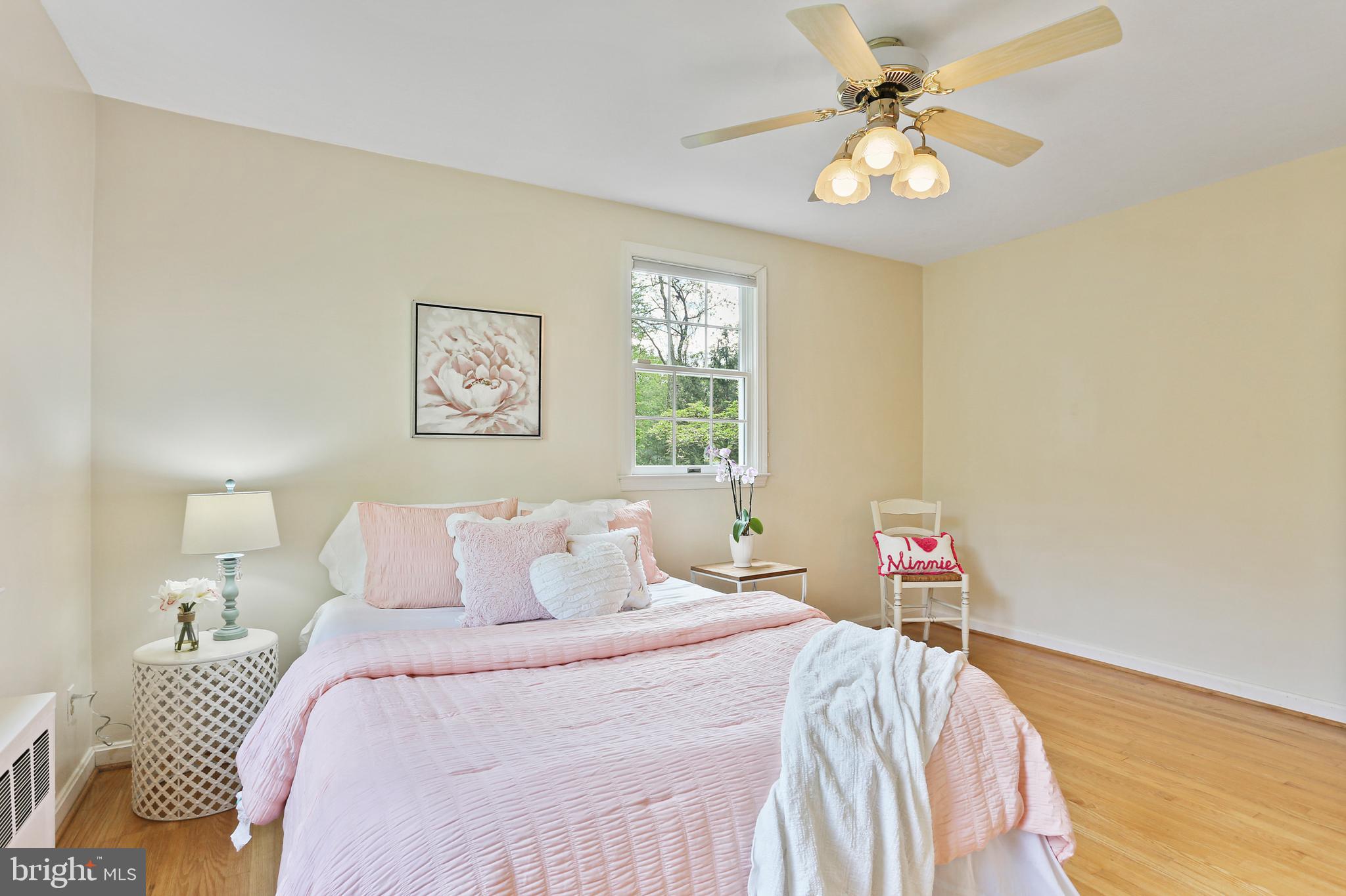 CRISWOOD MANOR - Residential