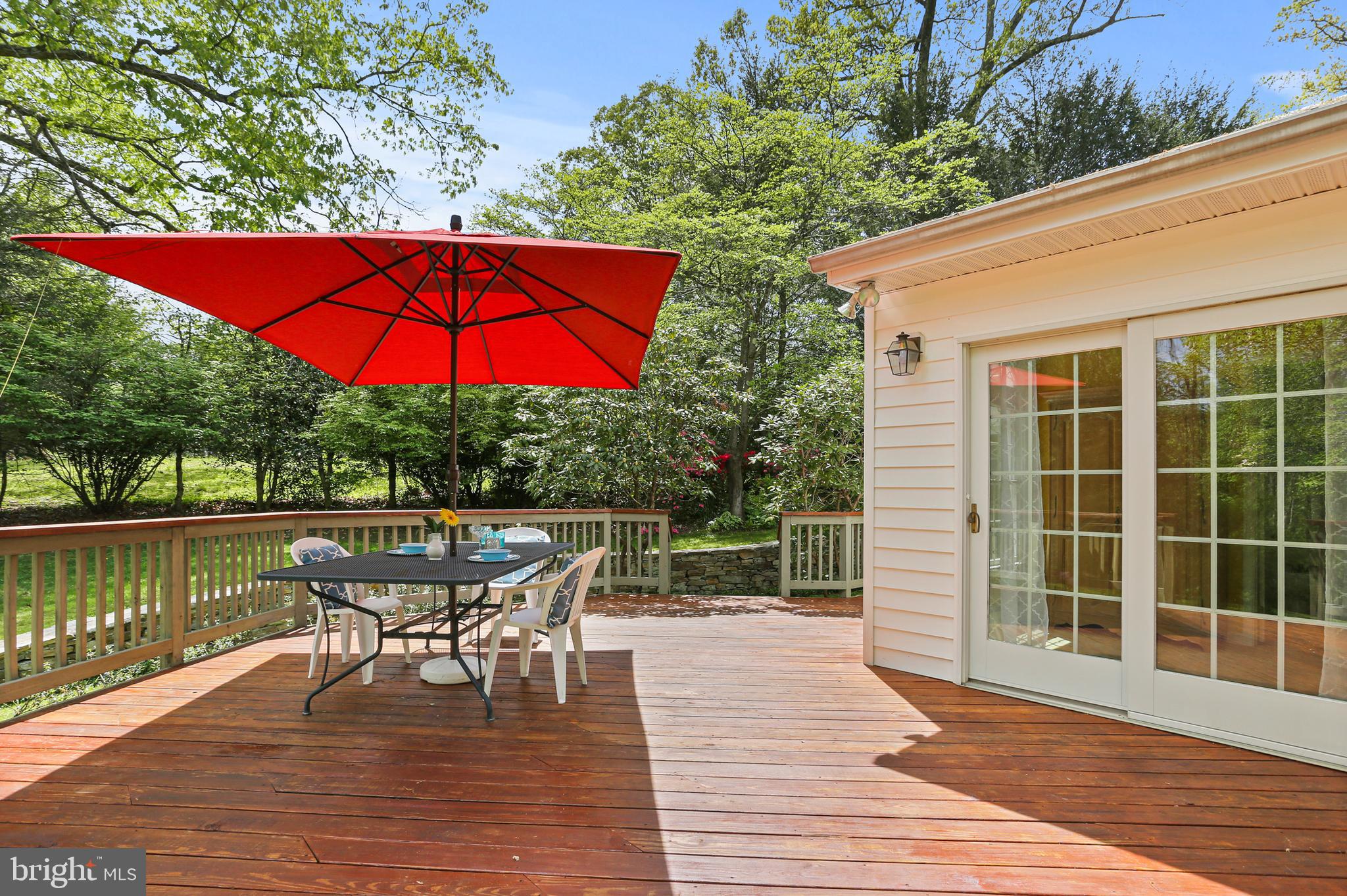 CRISWOOD MANOR - Residential