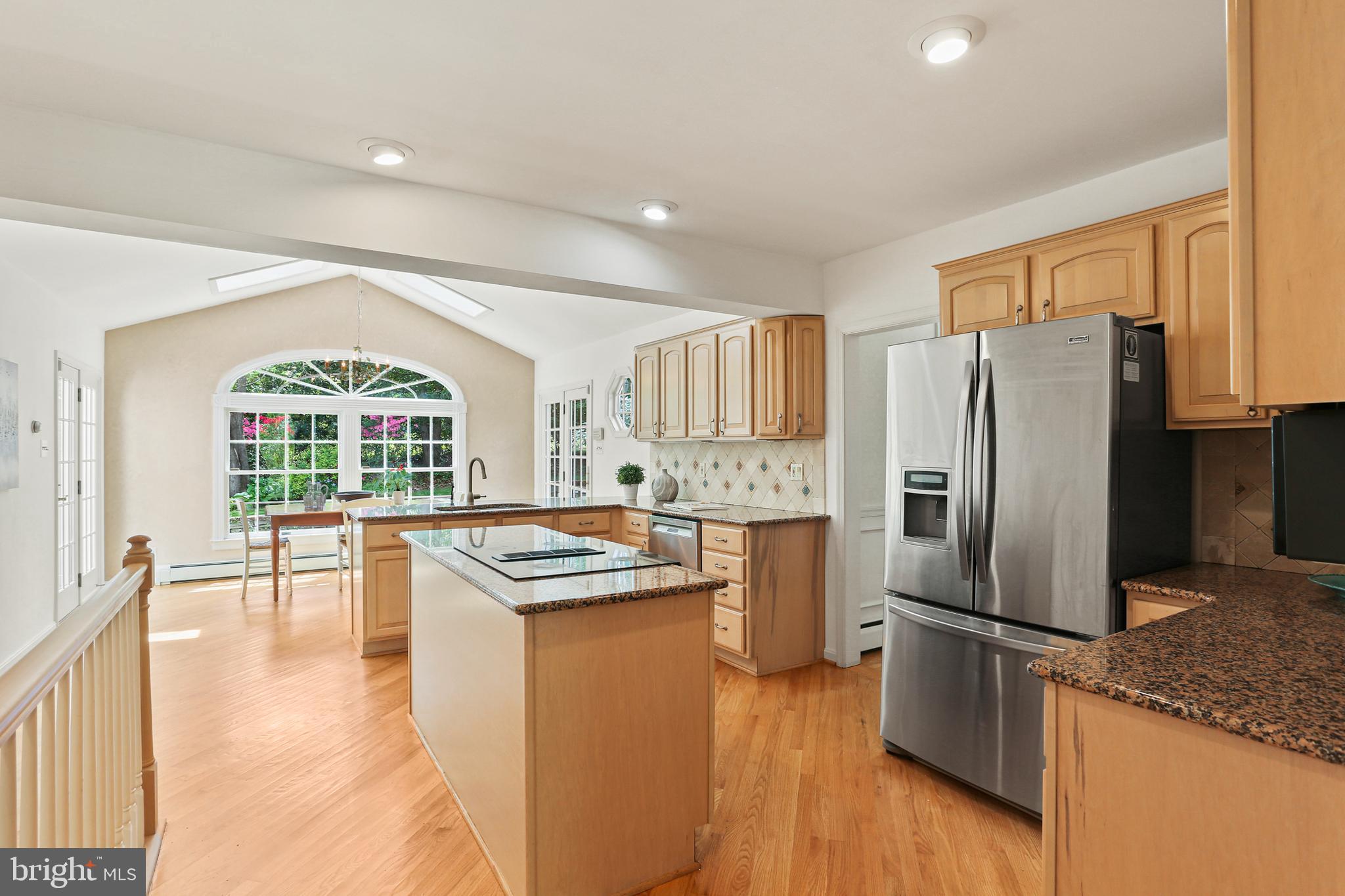 CRISWOOD MANOR - Residential