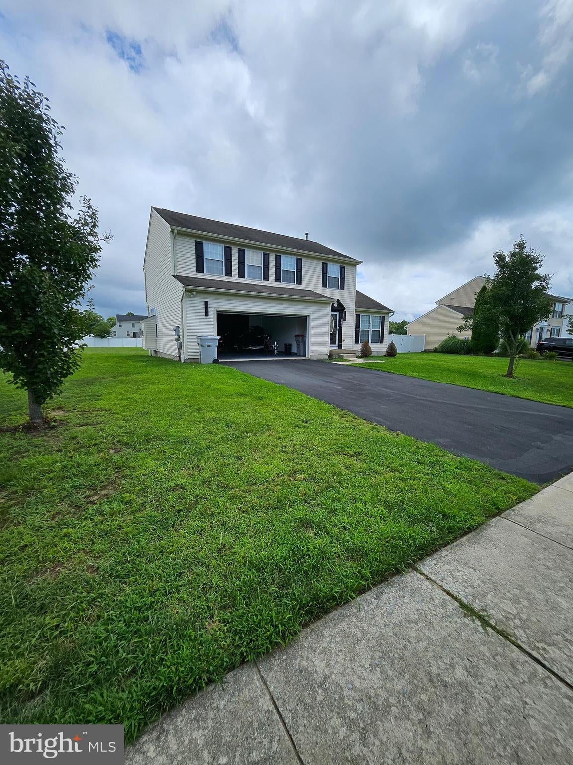 1079 FAWN DRIVE