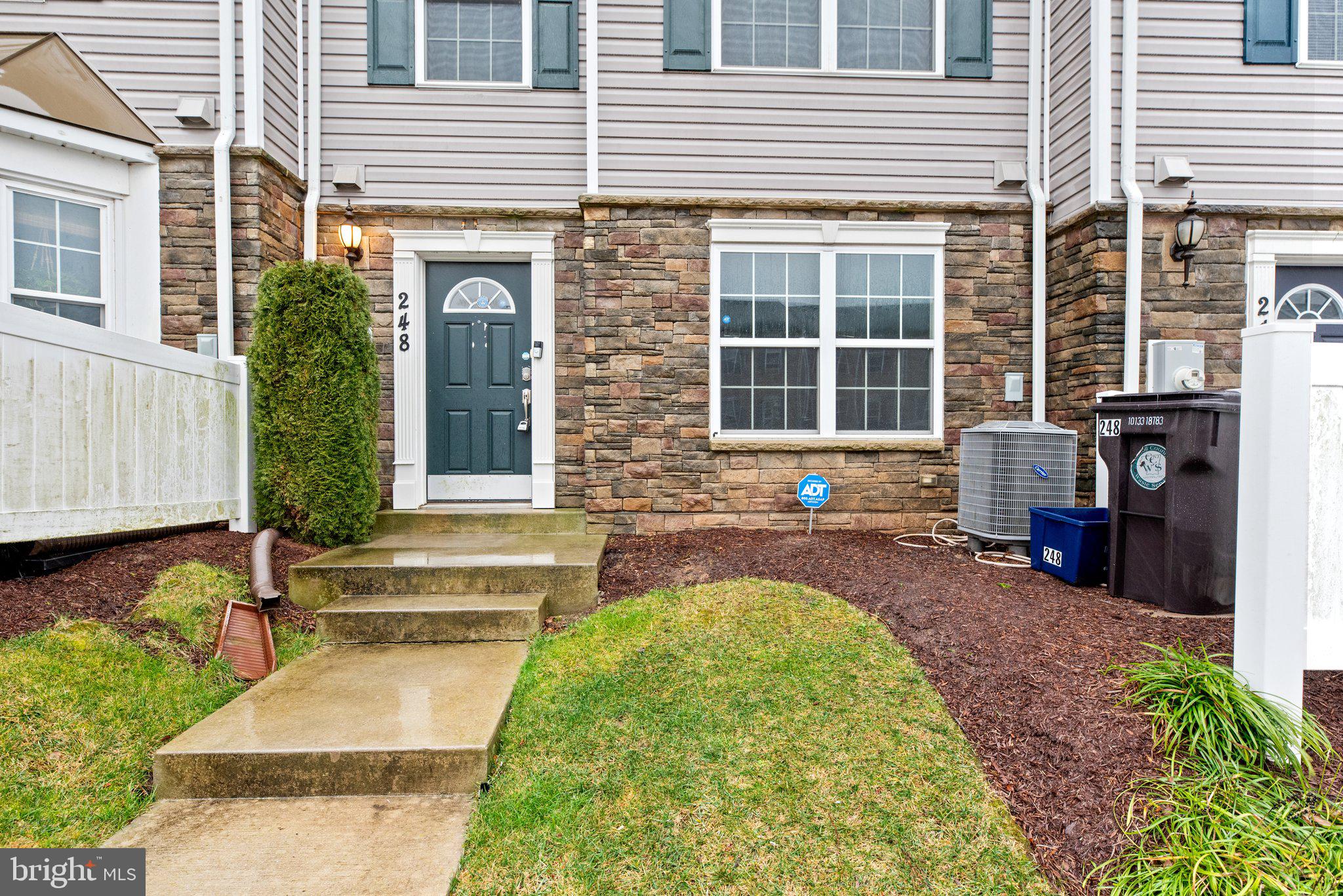 RESERVOIR RIDGE - Residential