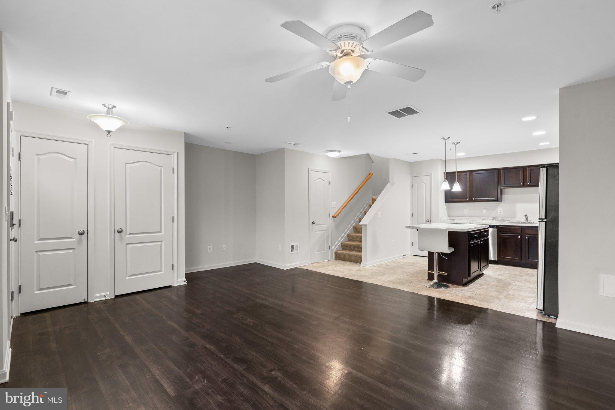 RESERVOIR RIDGE - Residential