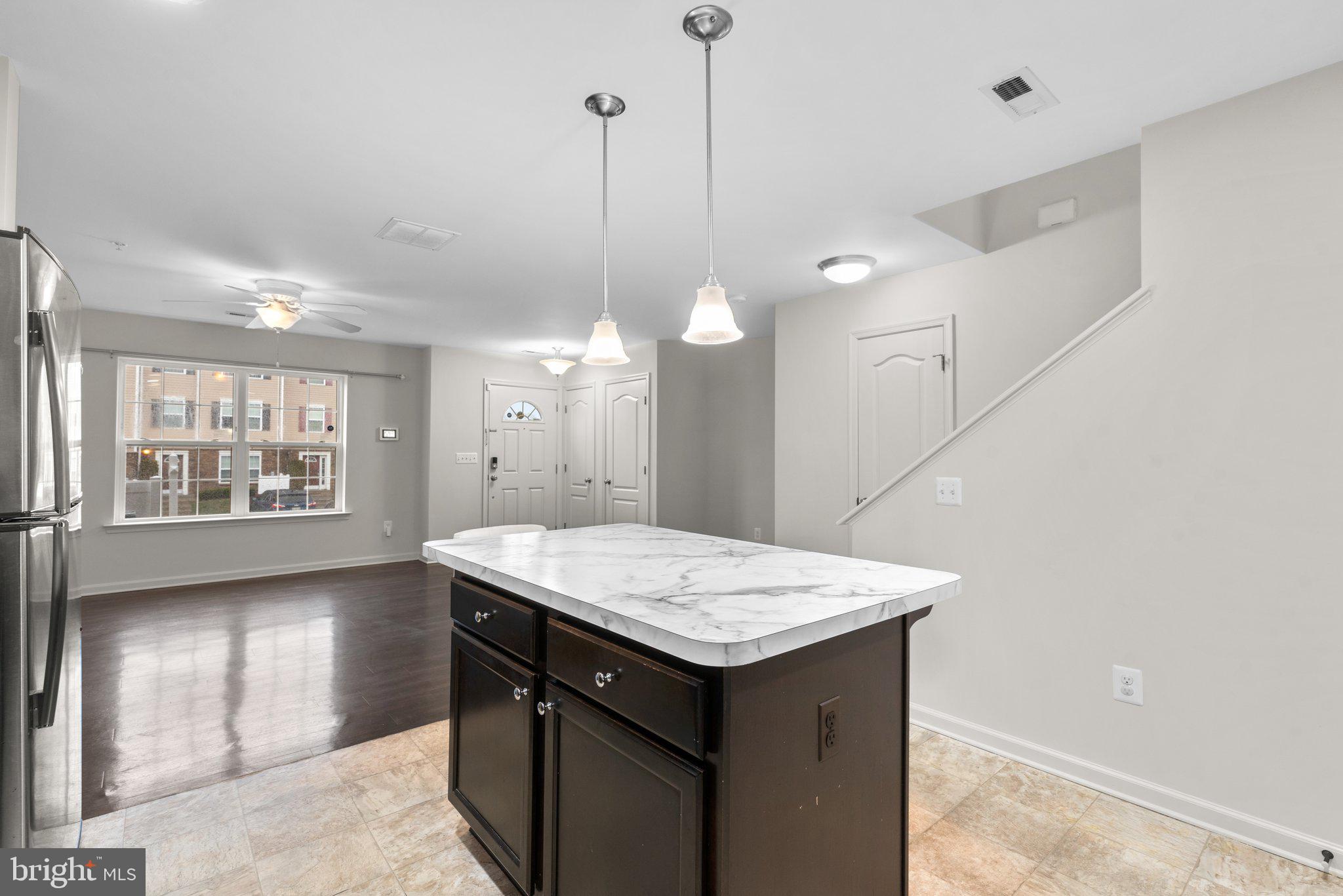 RESERVOIR RIDGE - Residential