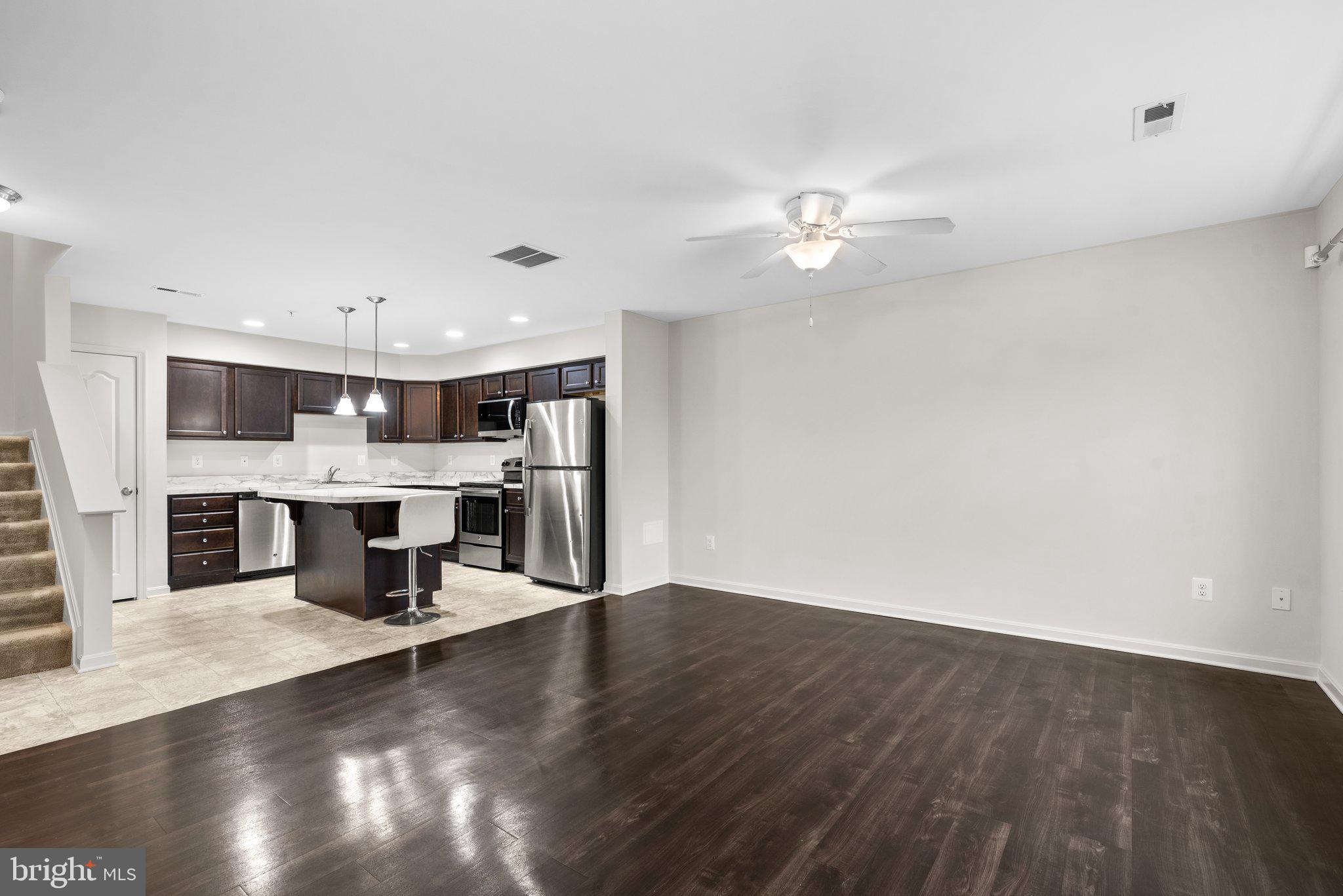 RESERVOIR RIDGE - Residential