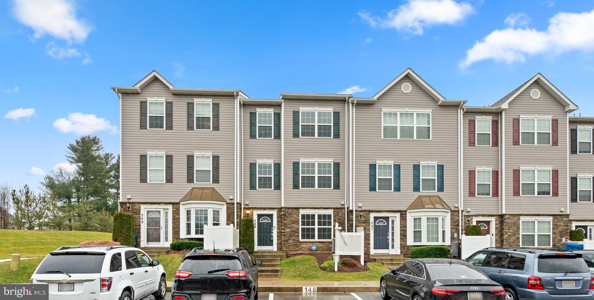 RESERVOIR RIDGE - Residential