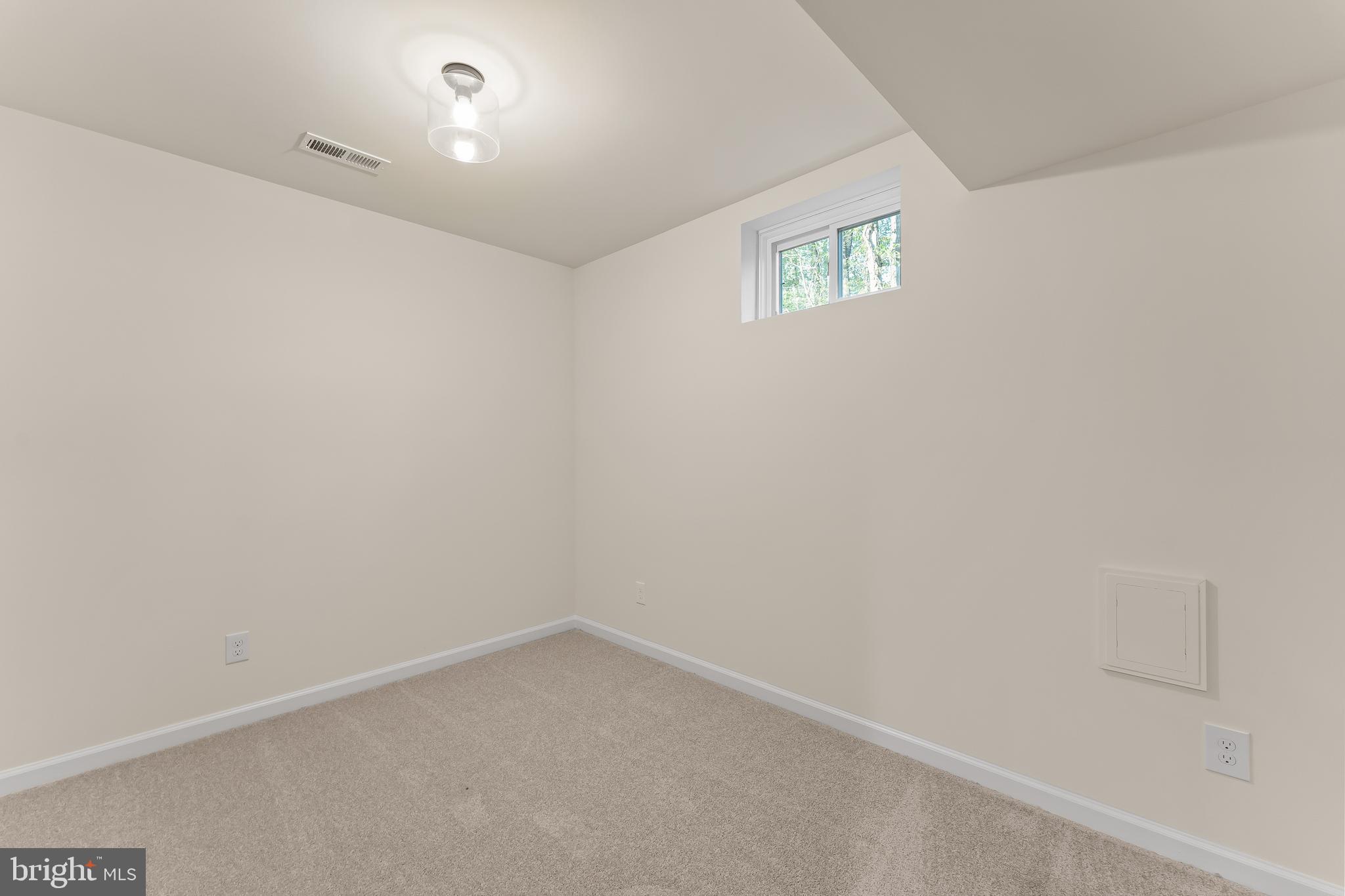 WYNDEMERE - Residential