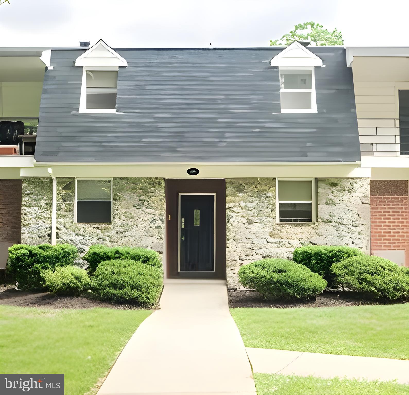 If you're looking for that perfect place, look no further than Nottingham South. This one bedroom unit is lovely. It has new flooring, new lighting, new countertops, new stove, new bathroom vanity. This apartment shows wonderfully. Let's talk, so we can discuss how this great space can become your new place! Most utilities are included in the rent.