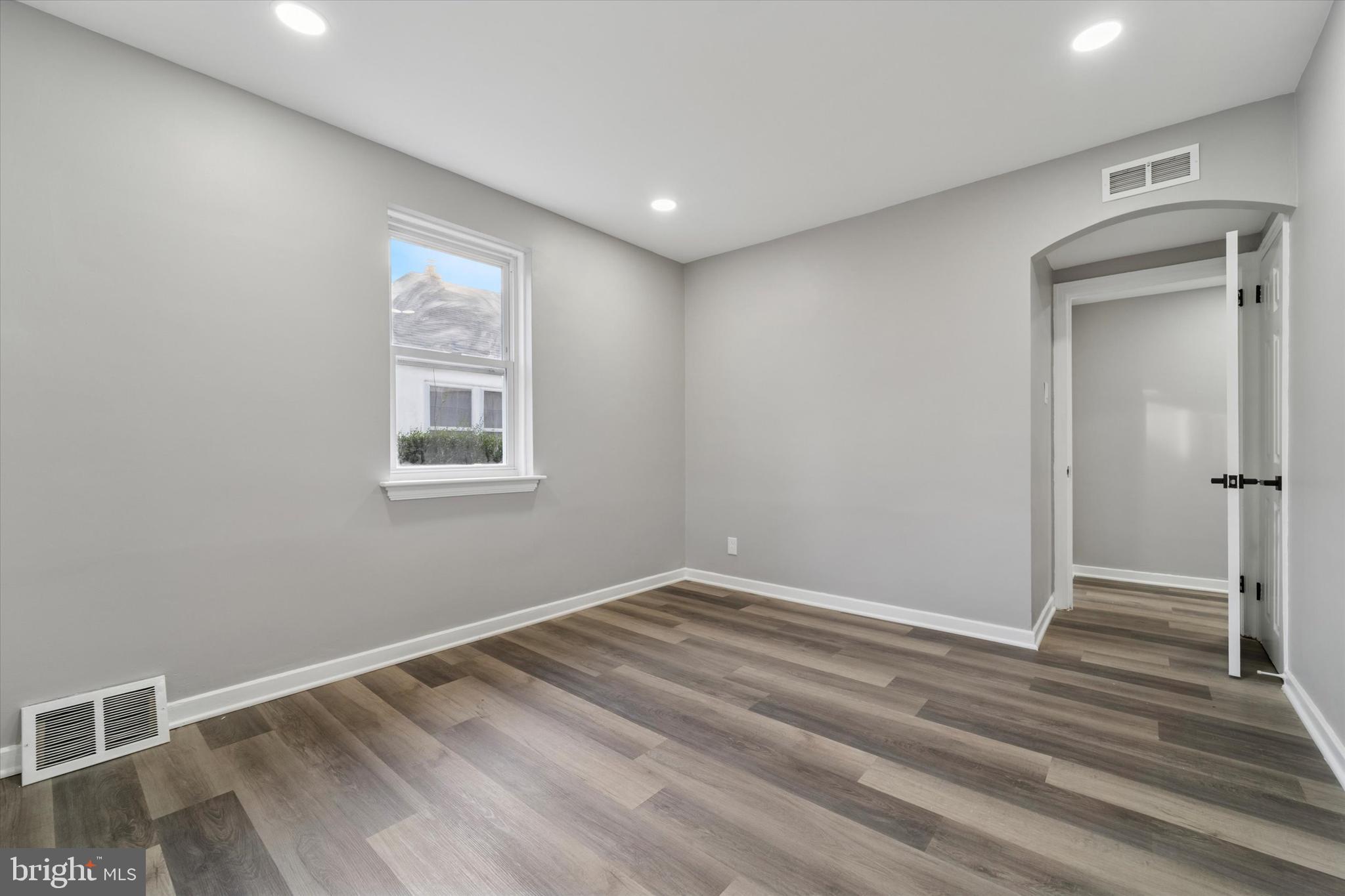 ACADEMY GARDENS - Residential