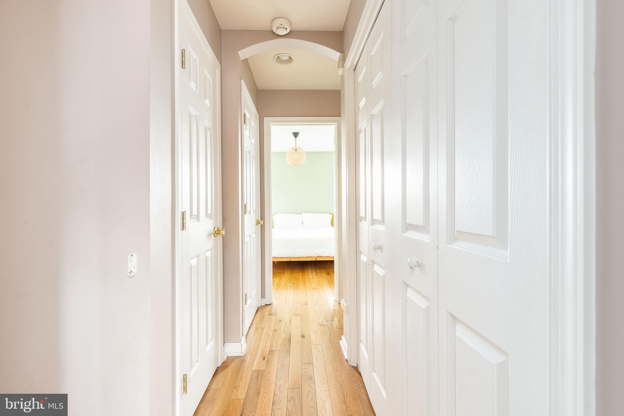 FREEDLEY SQUARE - Residential