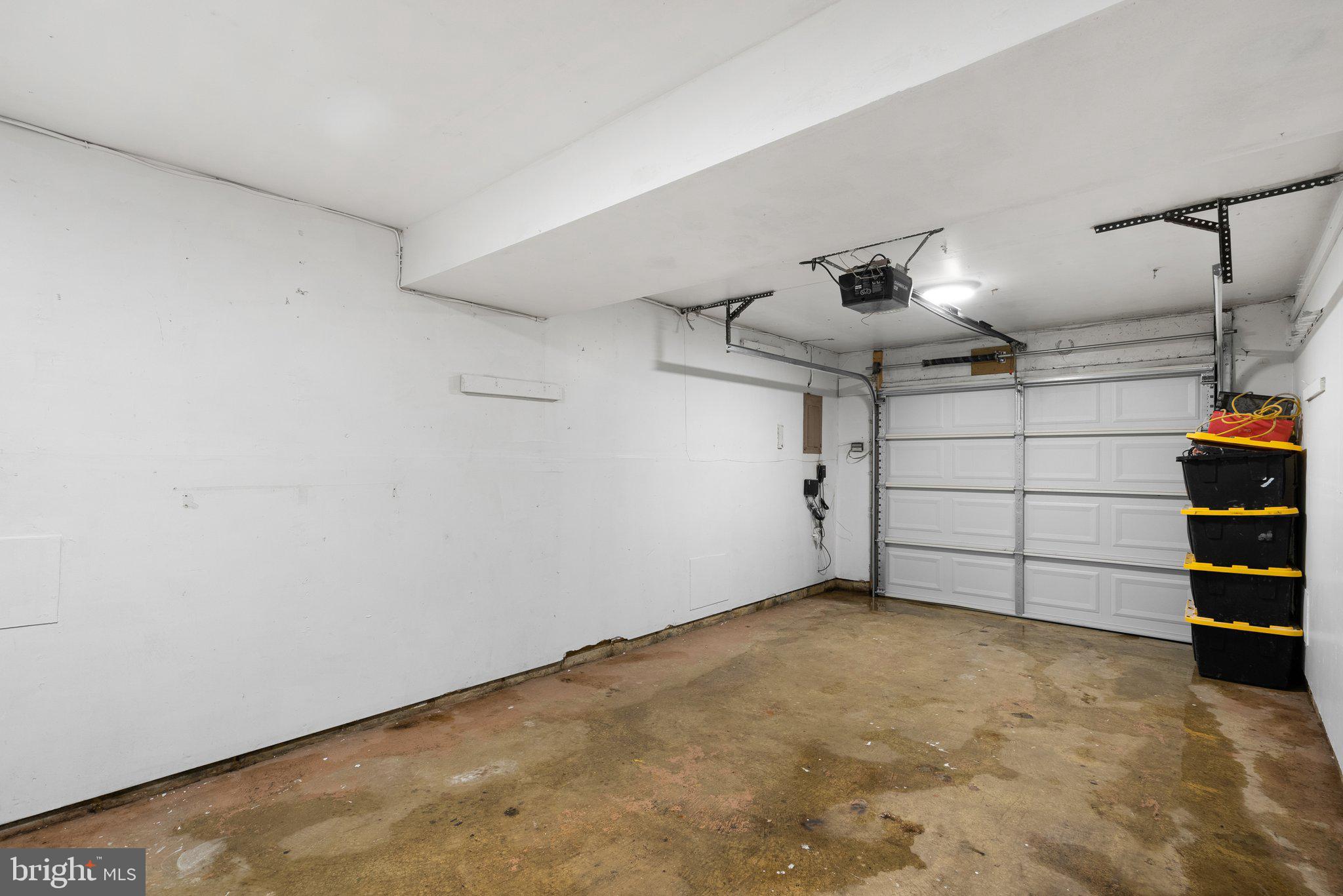 CROFTON MEADOWS - Residential