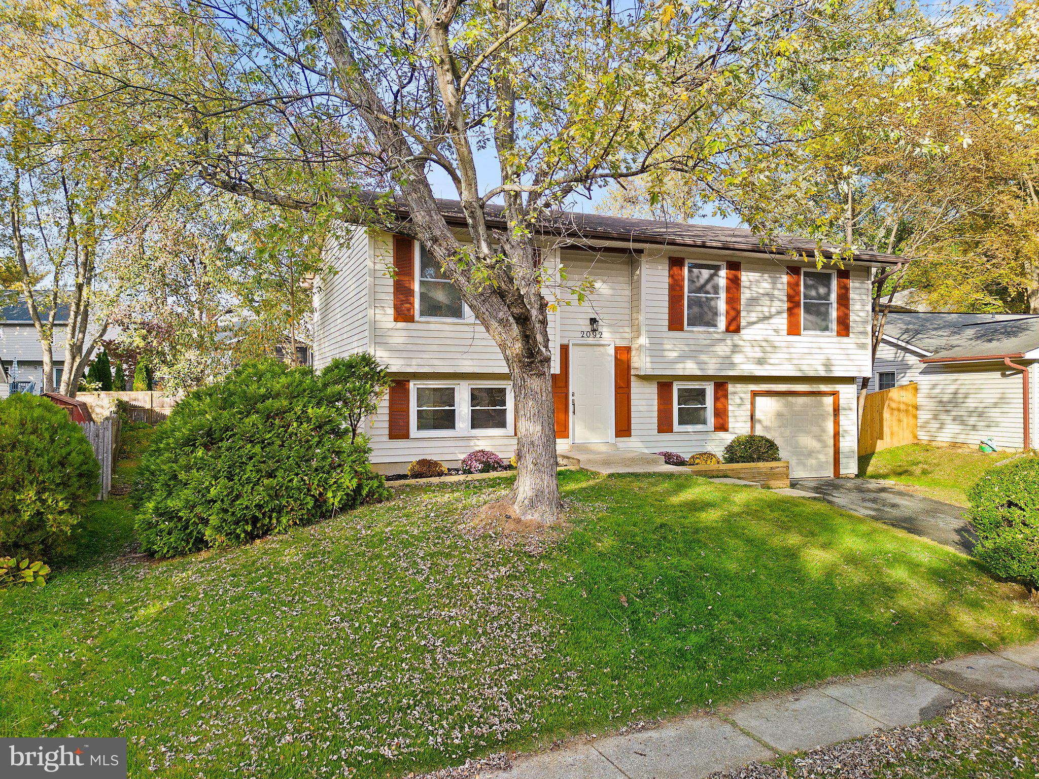 CROFTON MEADOWS - Residential