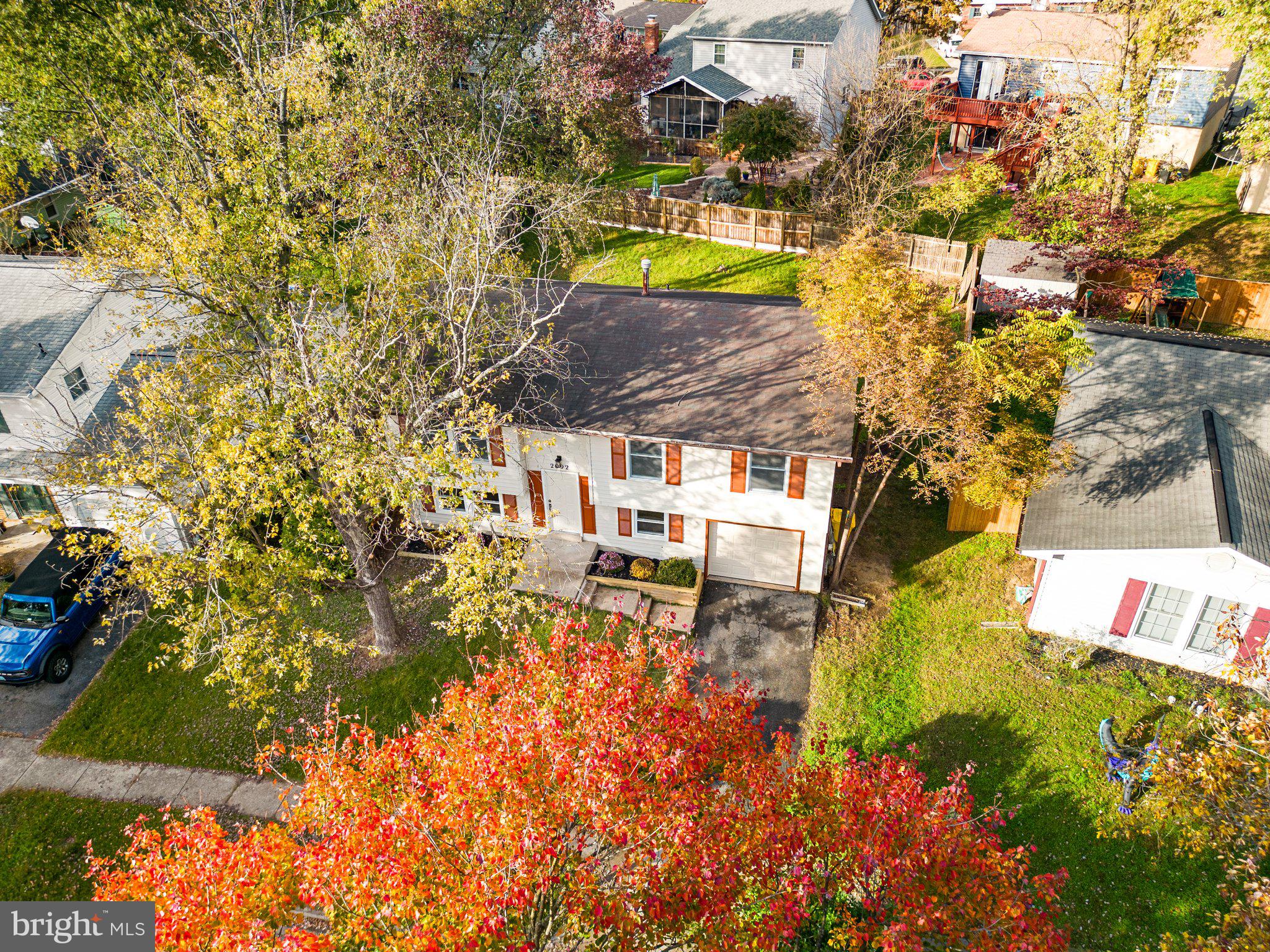 CROFTON MEADOWS - Residential