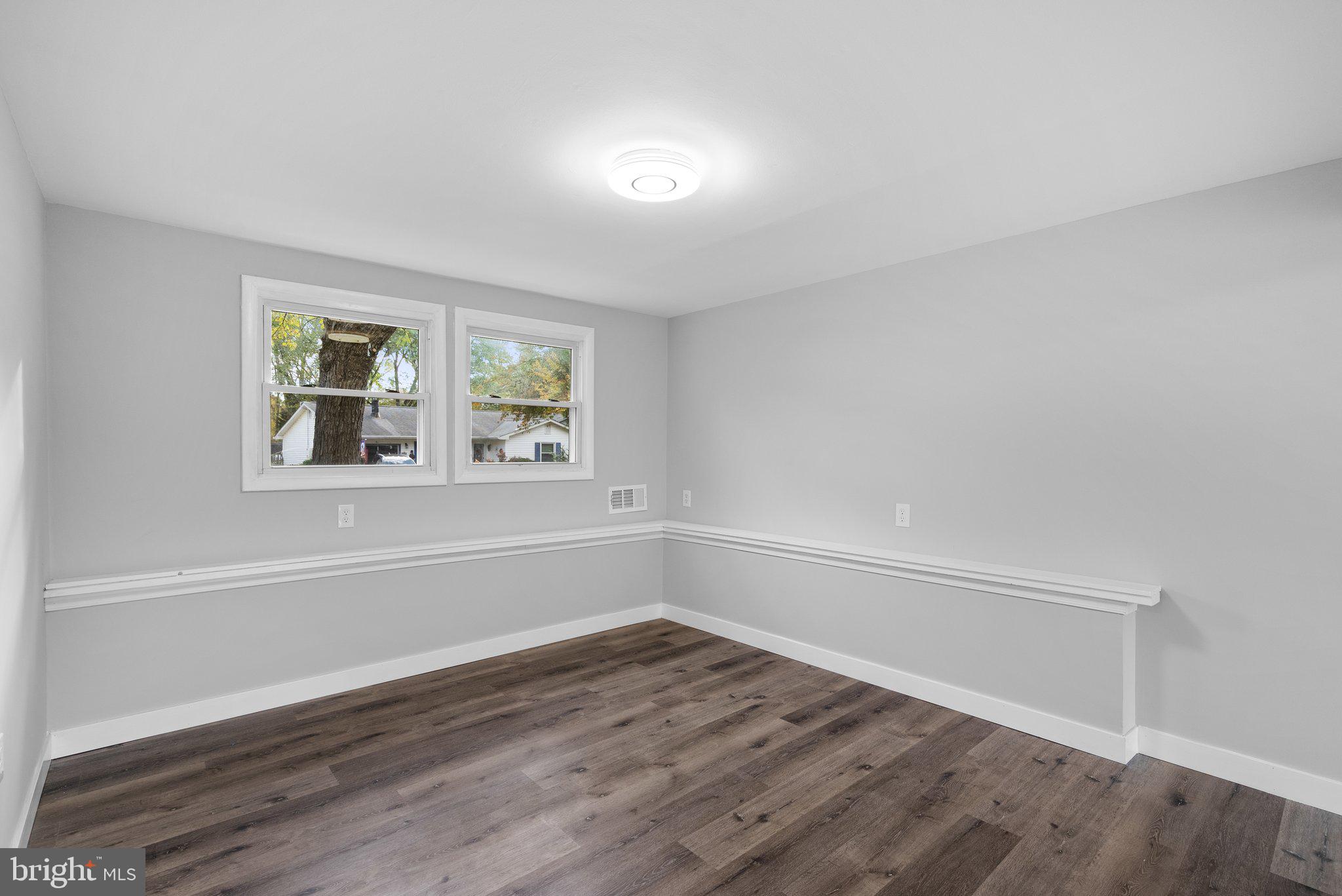 CROFTON MEADOWS - Residential