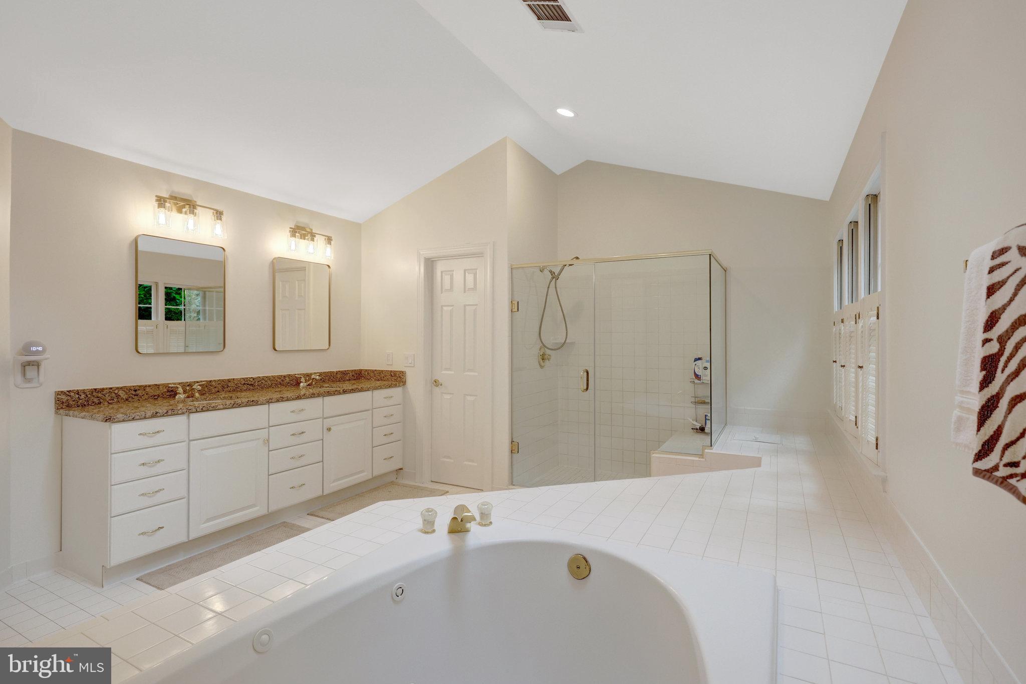 HUNT VALLEY ESTATES - Residential