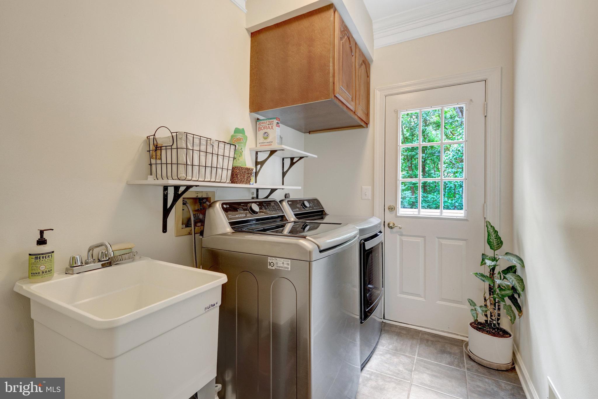 HUNT VALLEY ESTATES - Residential