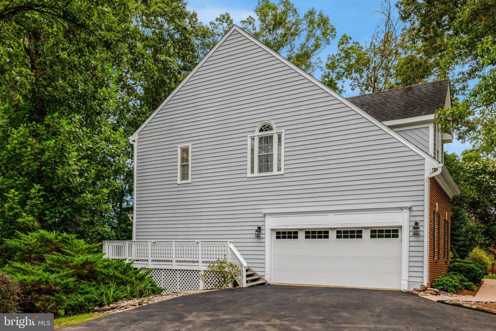 HUNT VALLEY ESTATES - Residential