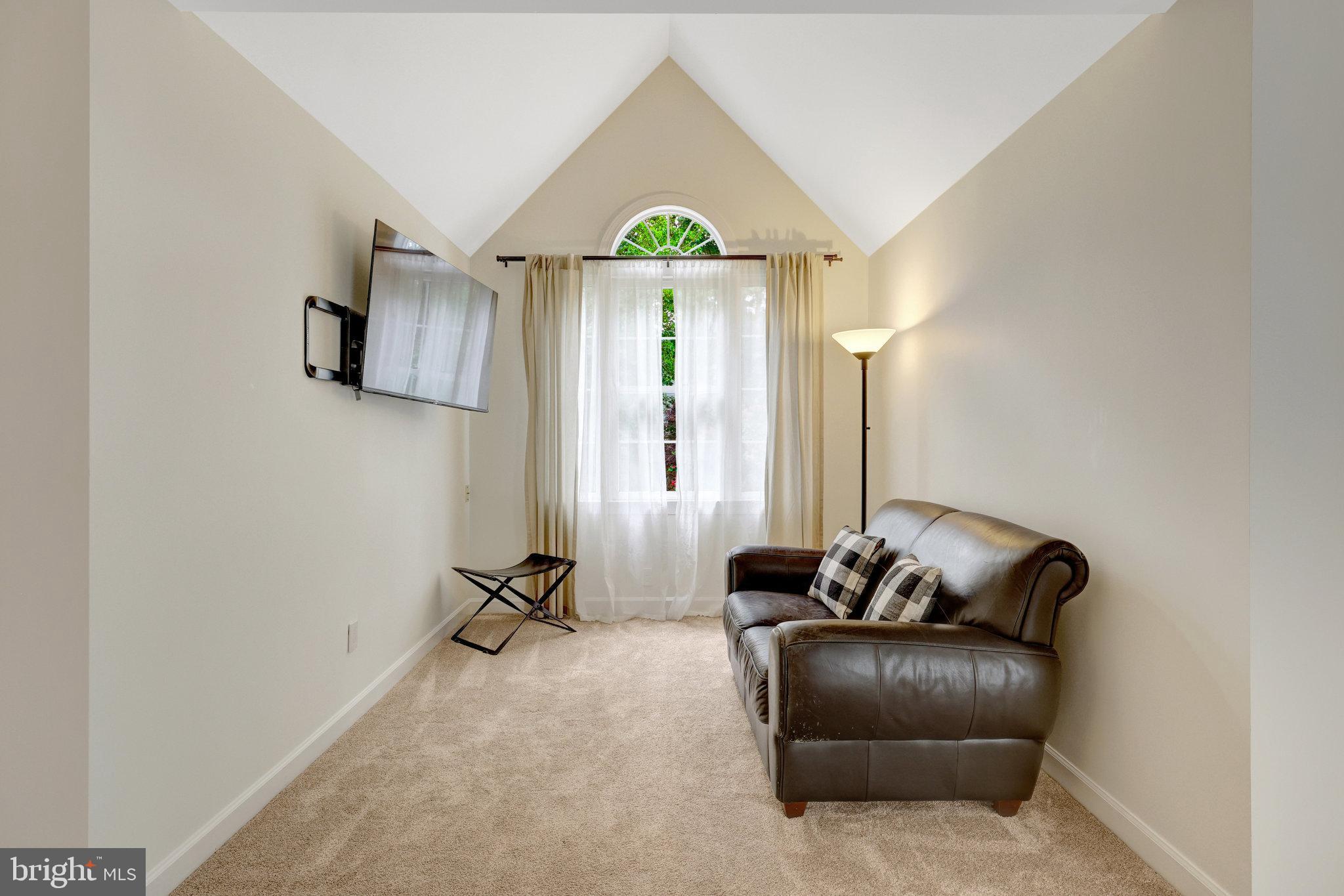 HUNT VALLEY ESTATES - Residential