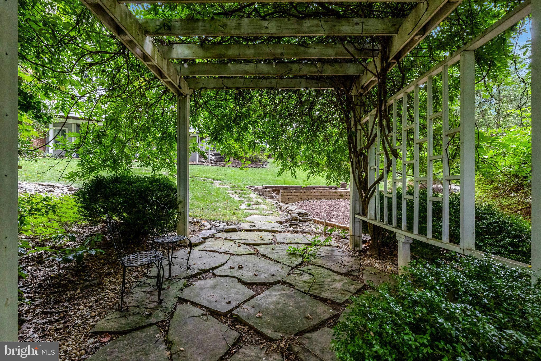 HUNT VALLEY ESTATES - Residential