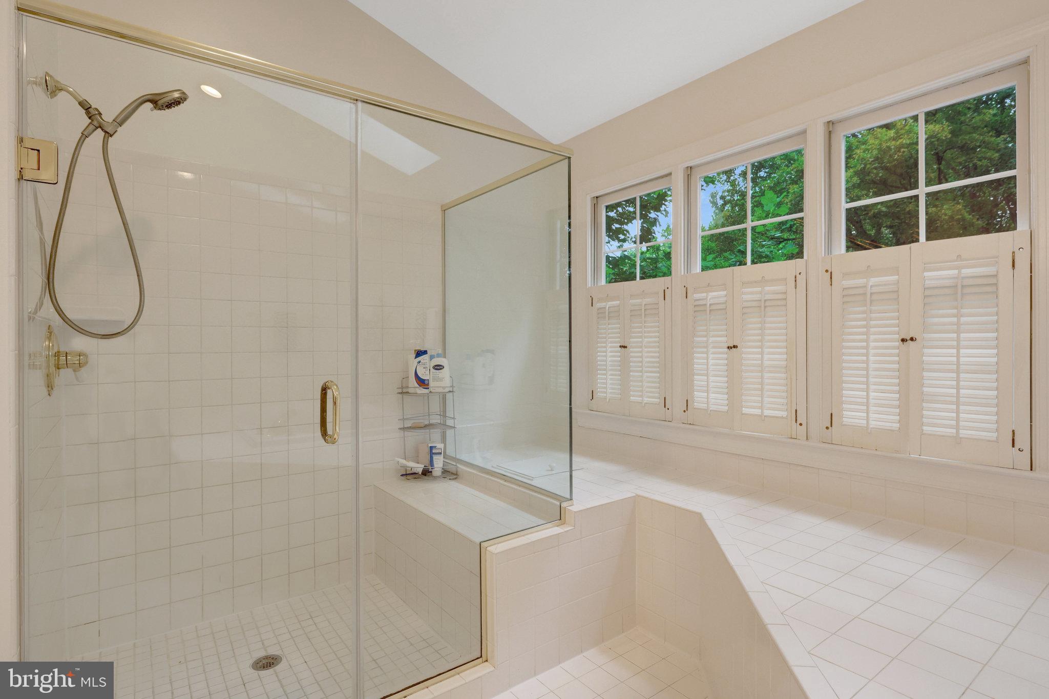 HUNT VALLEY ESTATES - Residential