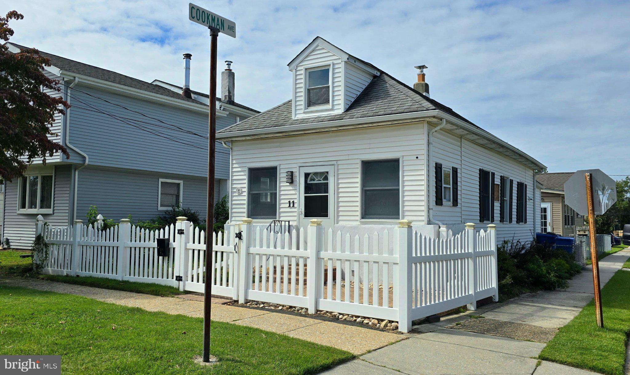 11 LINCOLN AVENUE N