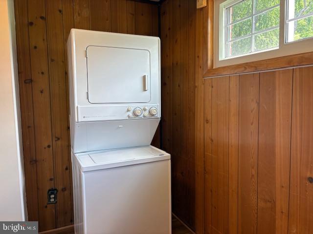 RANDOLPH HILLS - Residential Lease