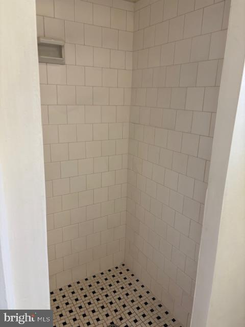 RANDOLPH HILLS - Residential Lease