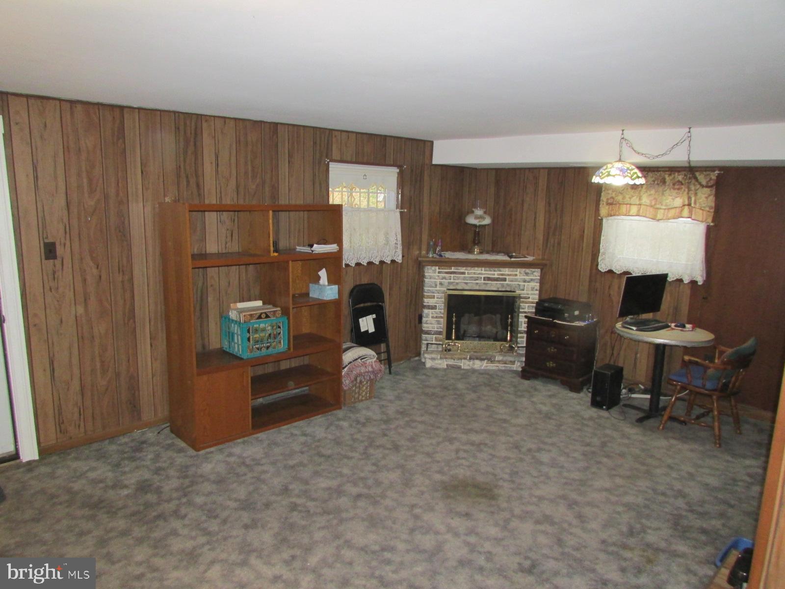 FOX CHASE - Residential