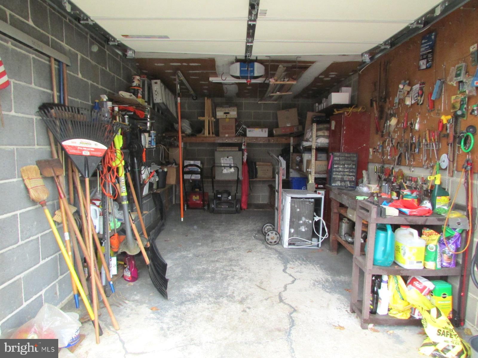 FOX CHASE - Residential