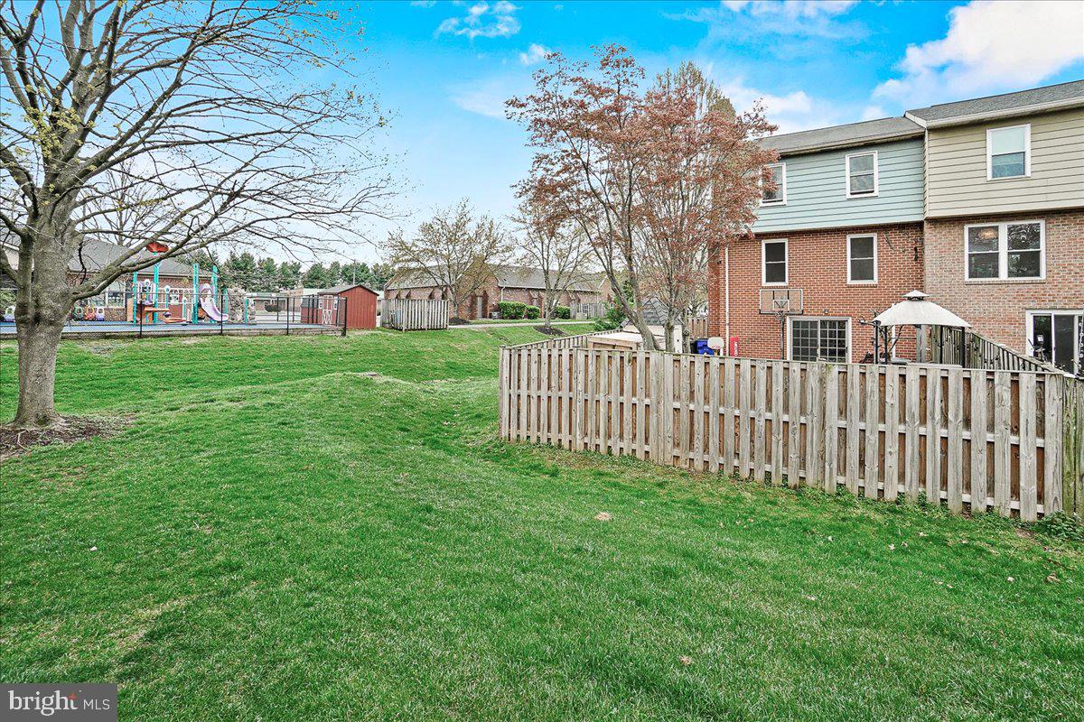 COLONY VILLAGE - Residential