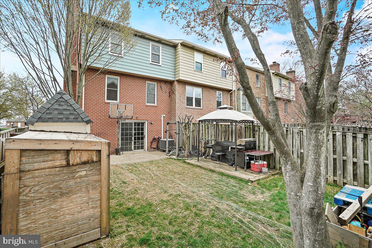 COLONY VILLAGE - Residential