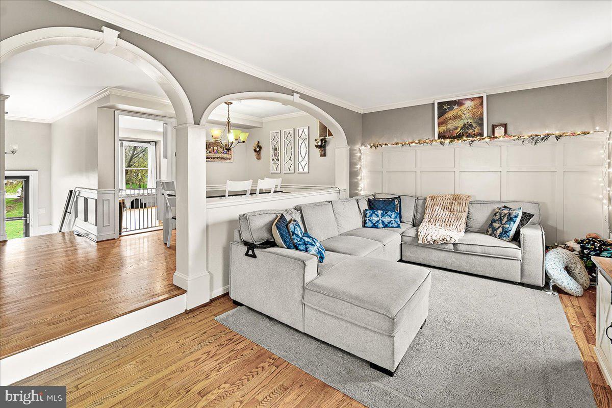 COLONY VILLAGE - Residential