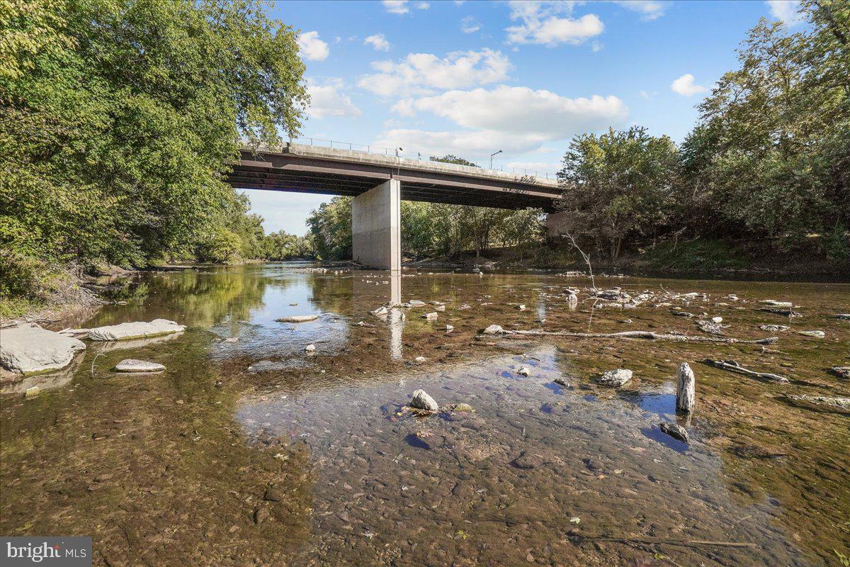 COLONY VILLAGE - Residential