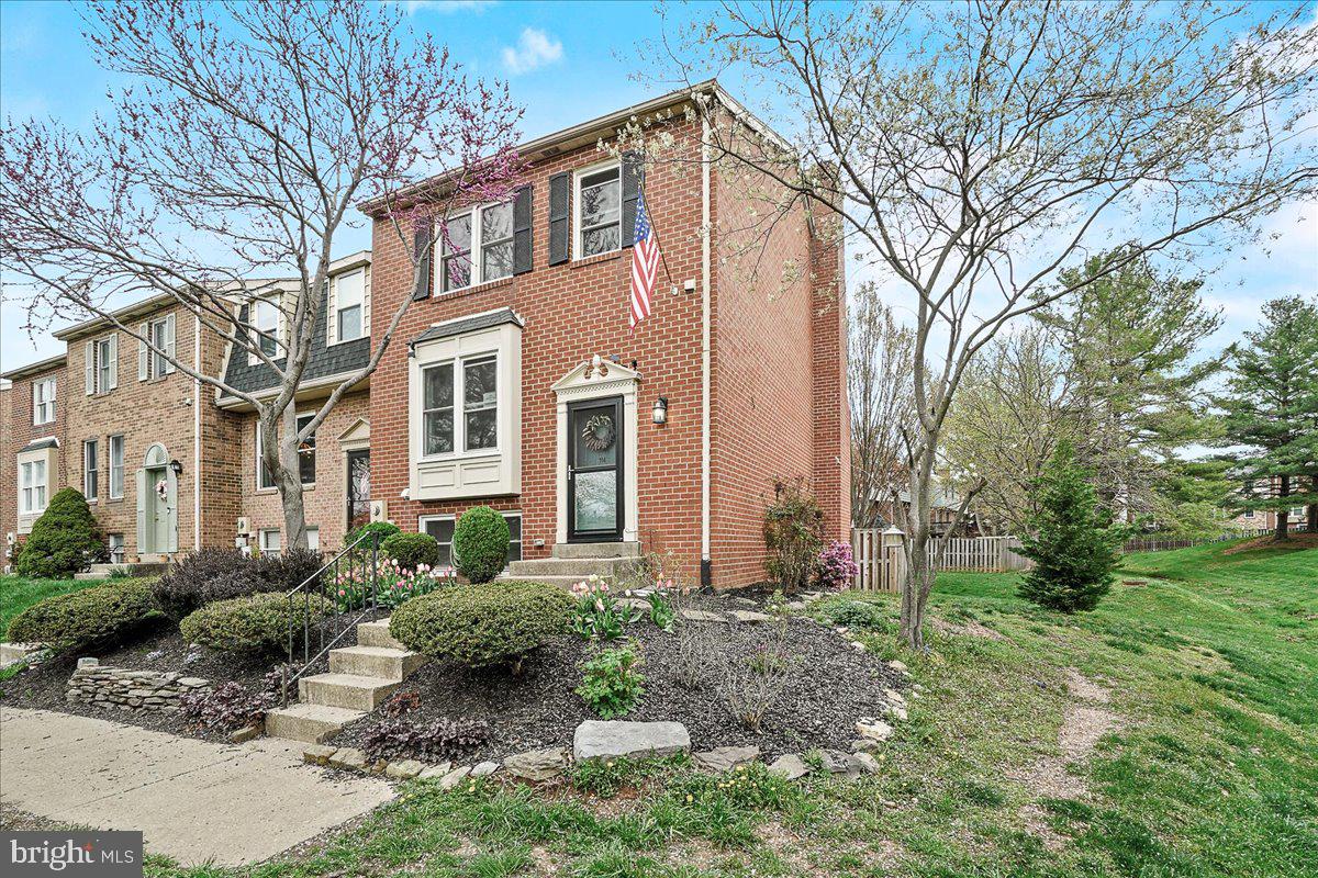 COLONY VILLAGE - Residential