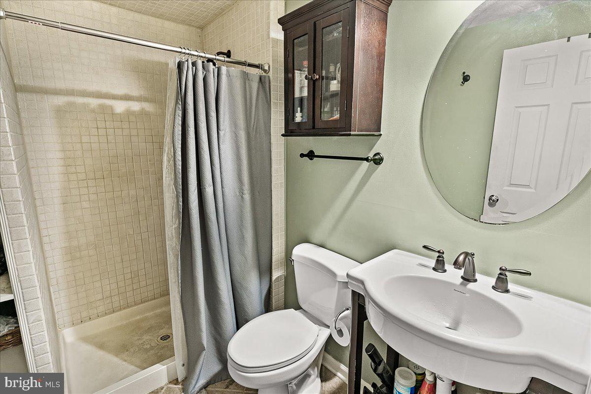 COLONY VILLAGE - Residential