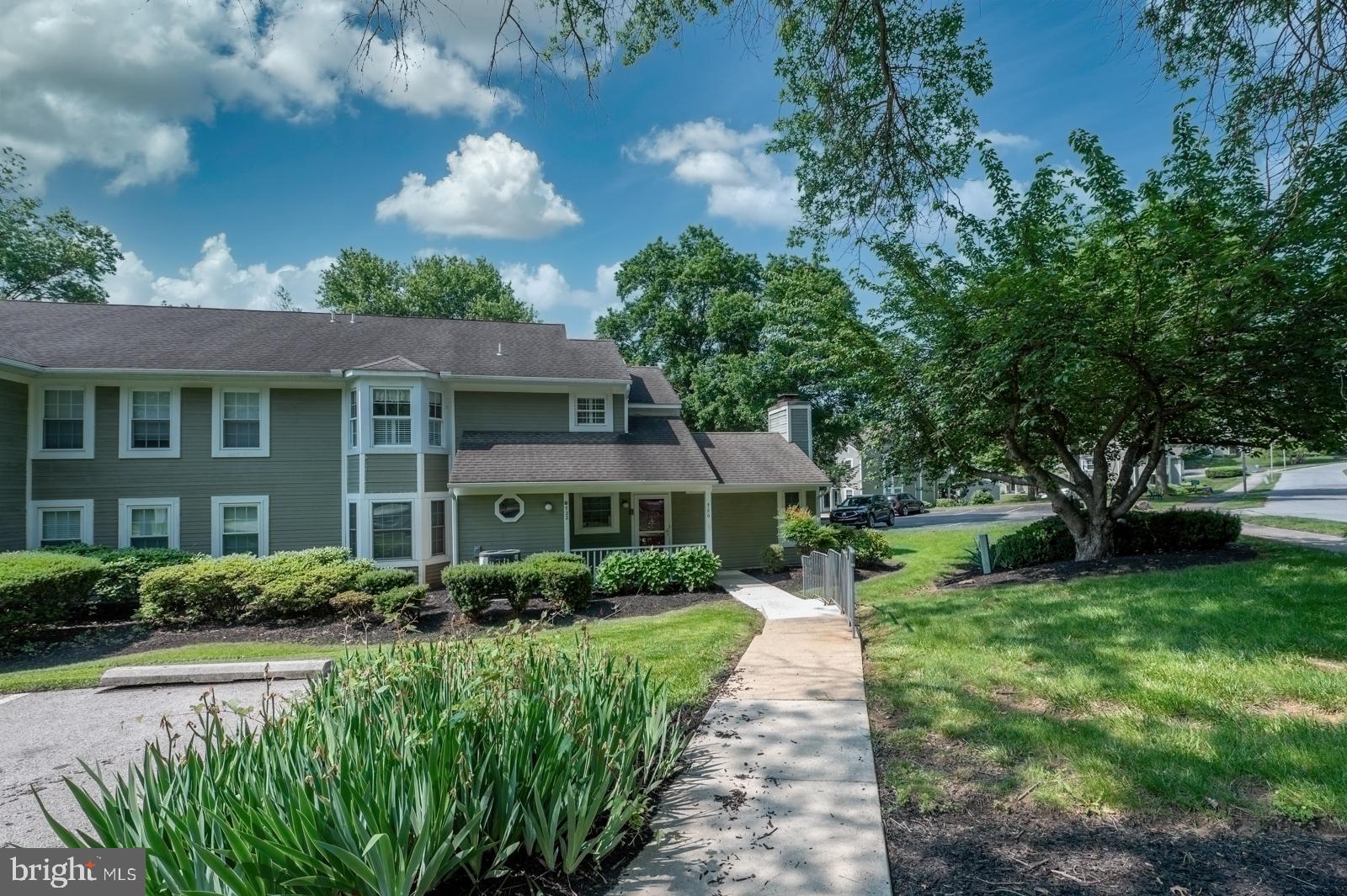722 SCOTCH WAY C-26