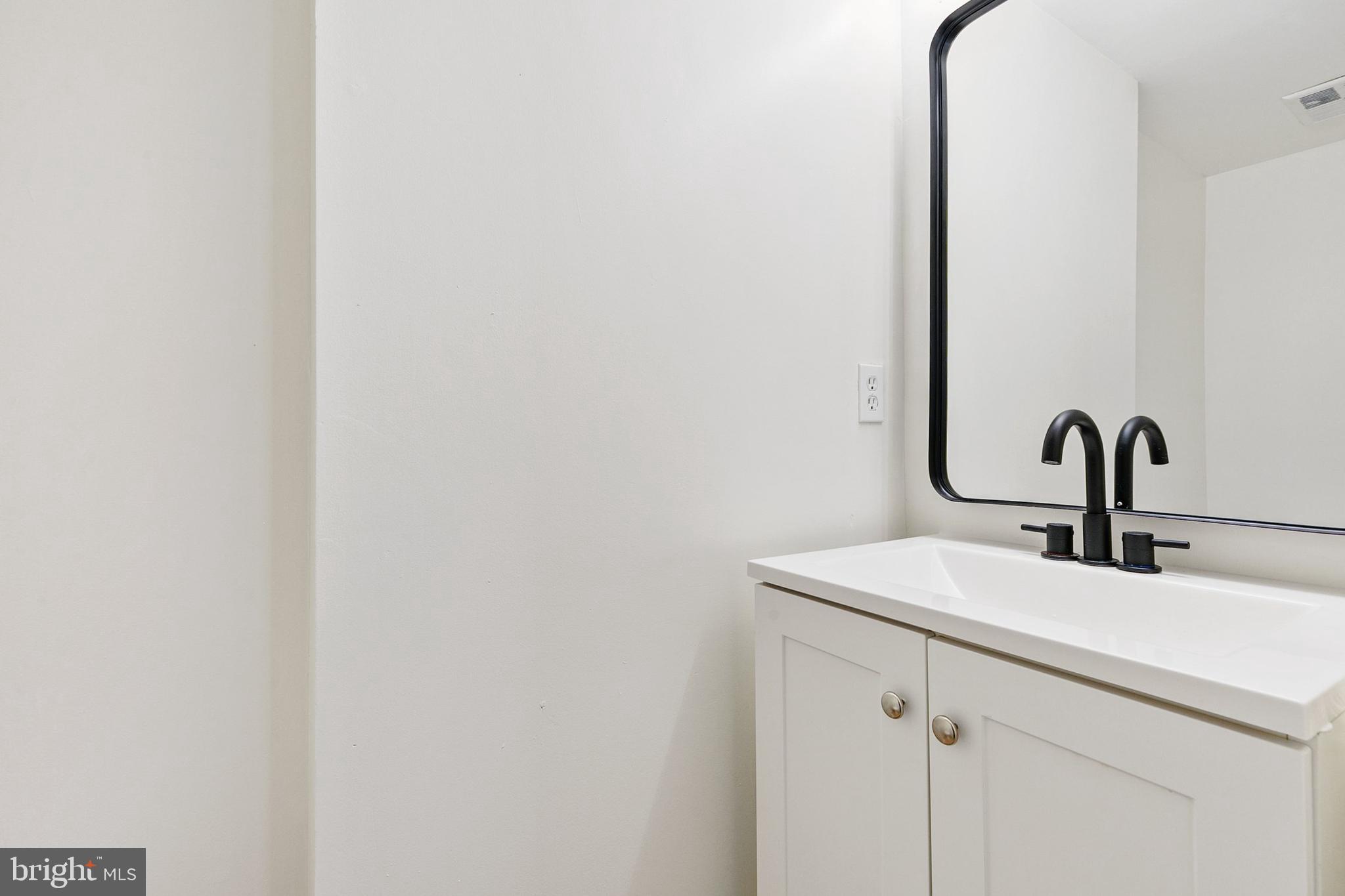 CHURCHILL TOWN SECTOR - Residential