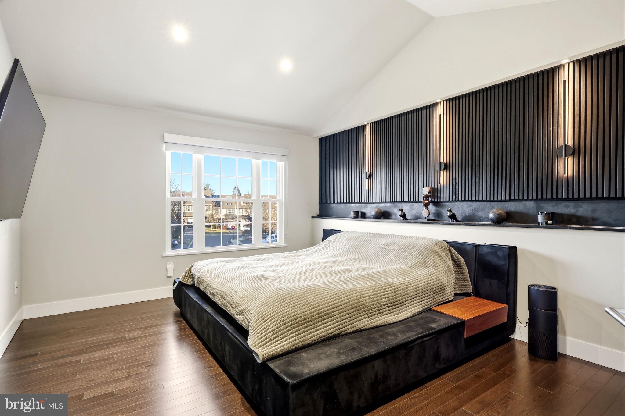 FIELDSTONE - Residential