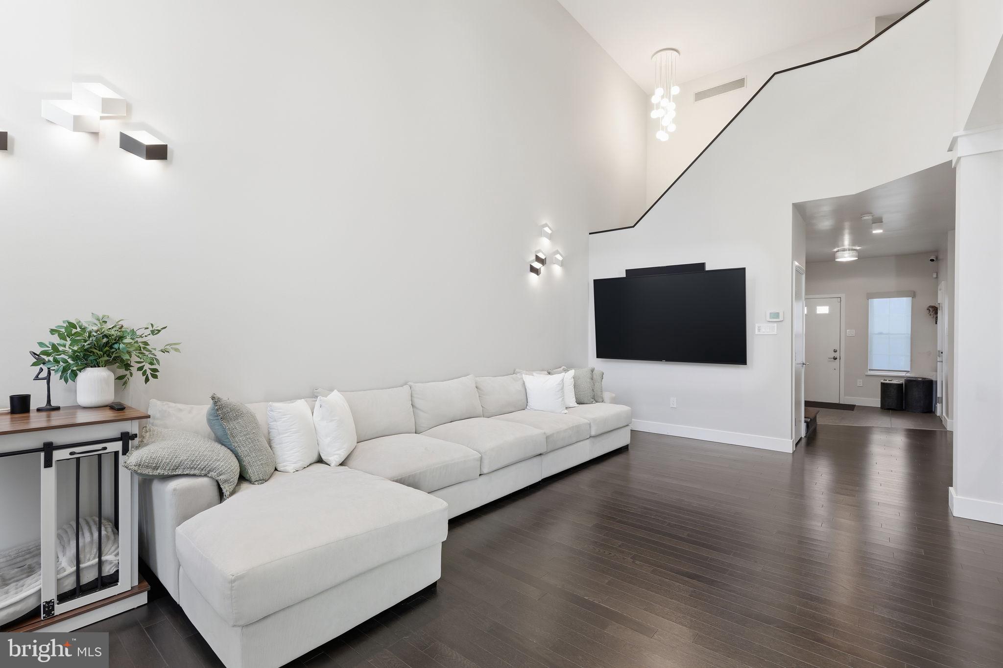 FIELDSTONE - Residential